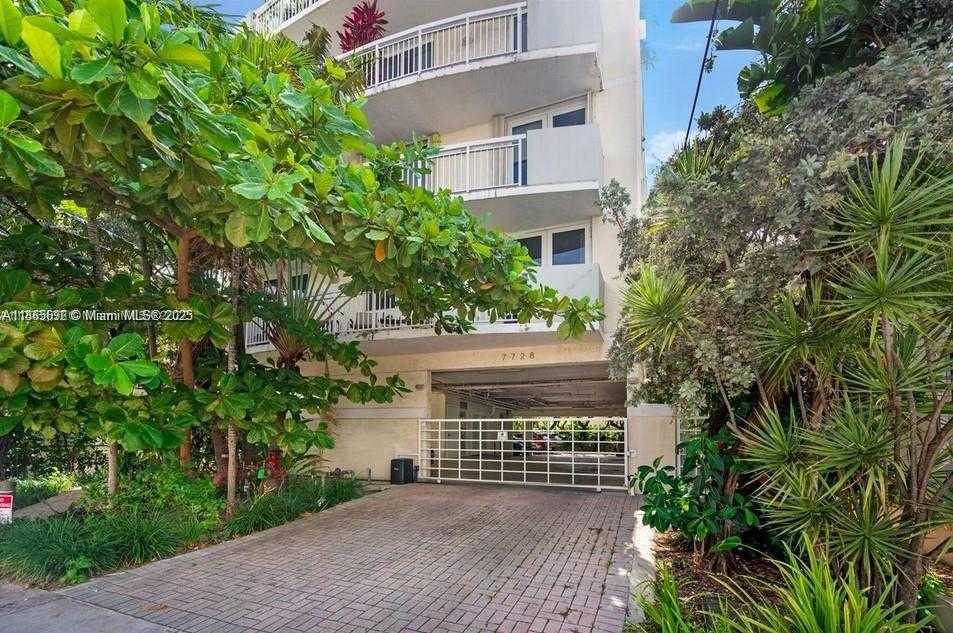 Small Image of 7728 ABBOTT AVE #302, Miami Beach Number 21