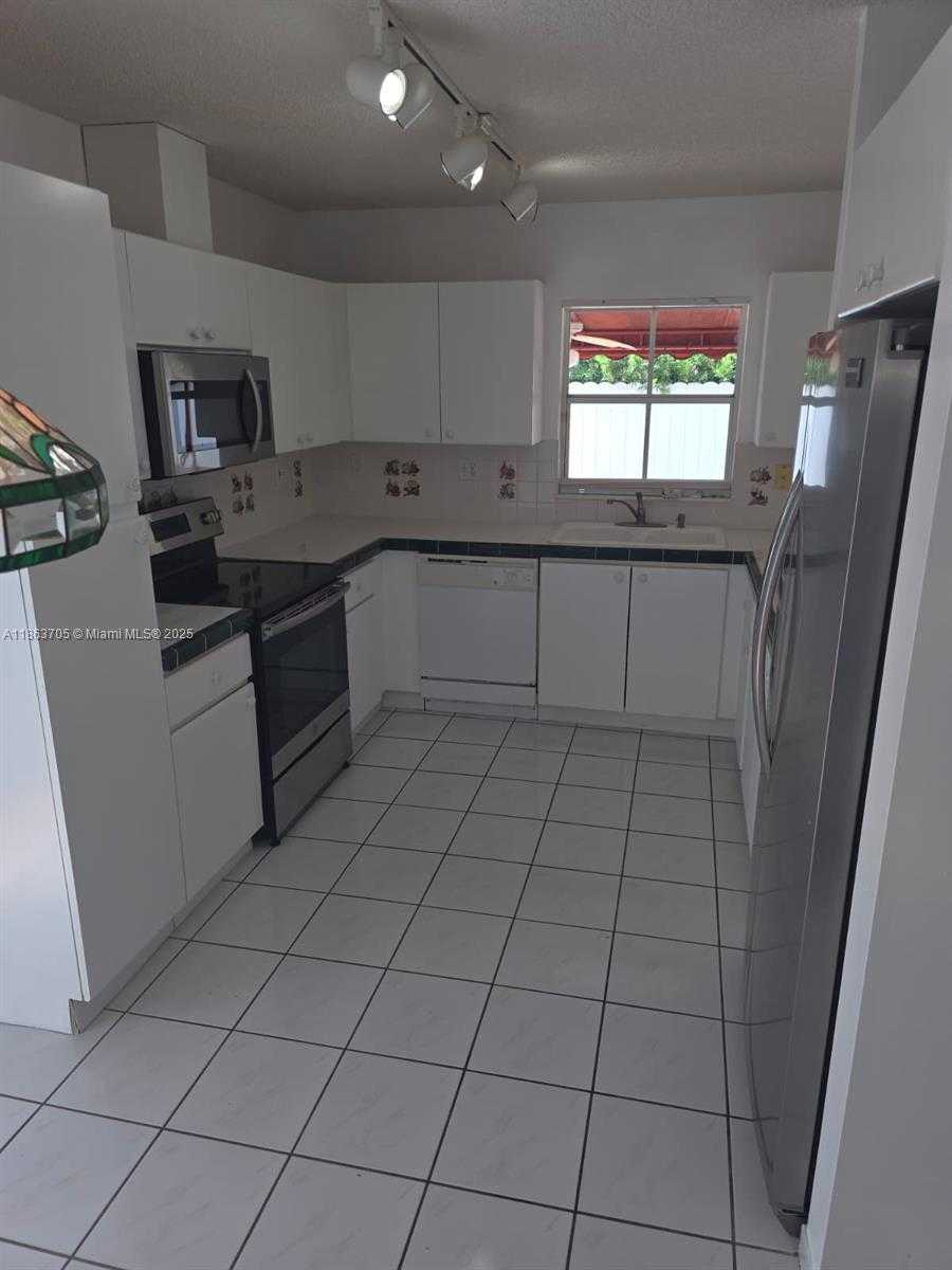 Small Image of 13230 NORTH WEST 10TH ST, Miami Number 14