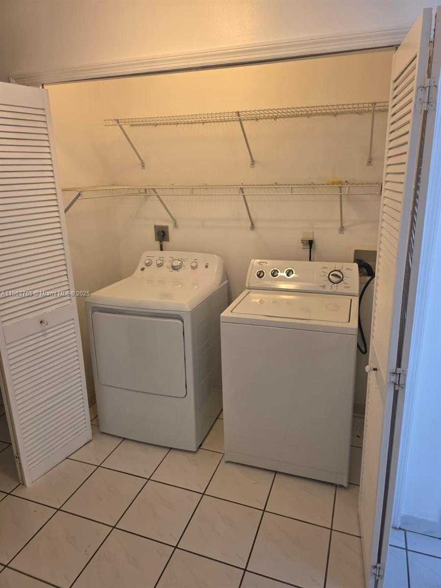 Small Image of 13230 NORTH WEST 10TH ST, Miami Number 40