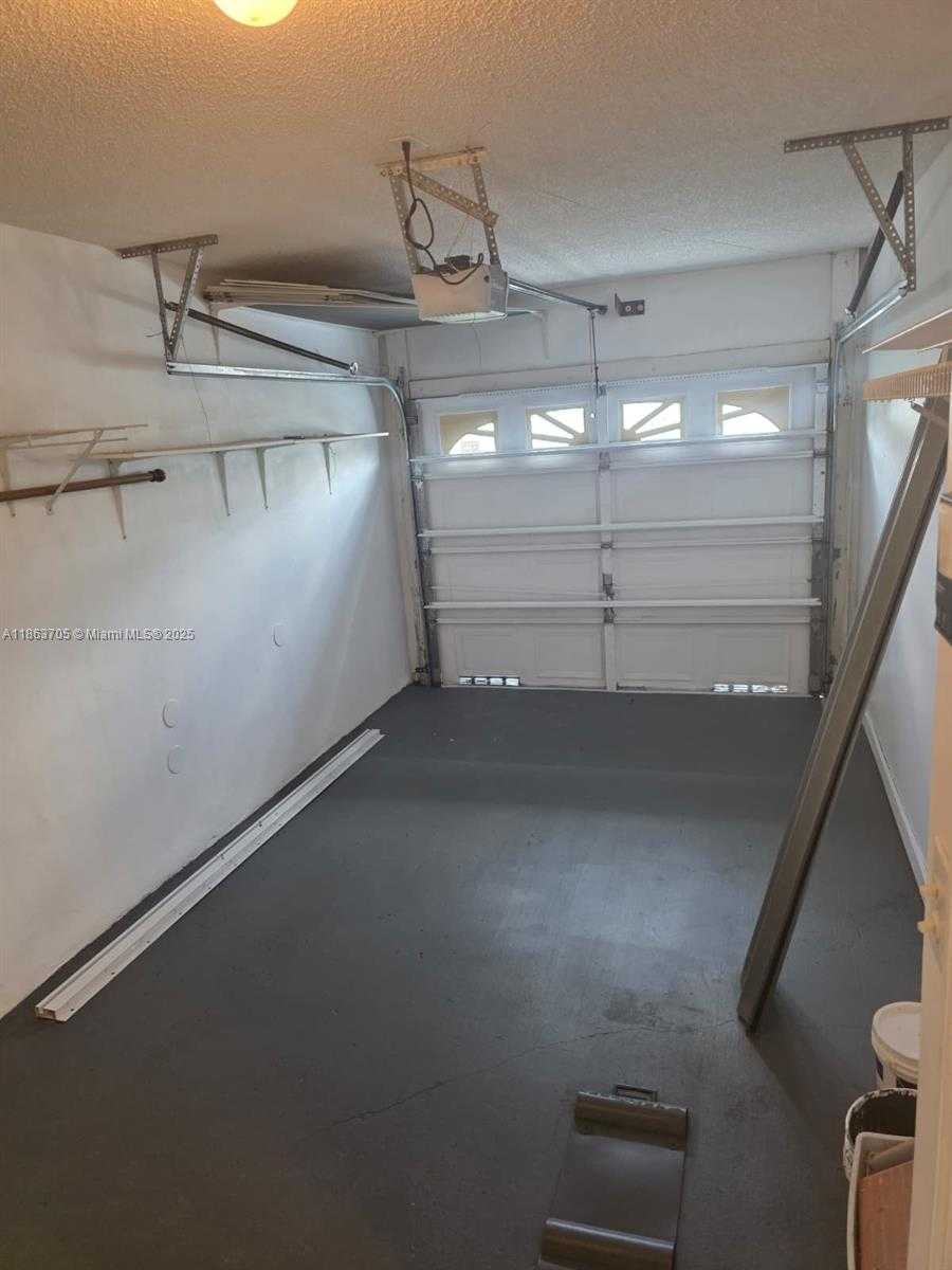 Small Image of 13230 NORTH WEST 10TH ST, Miami Number 41