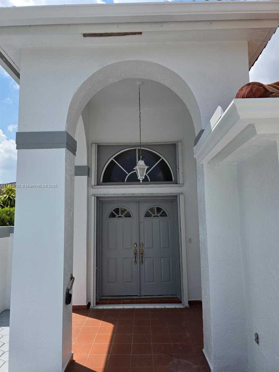 Small Image of 13230 NORTH WEST 10TH ST, Miami Number 6
