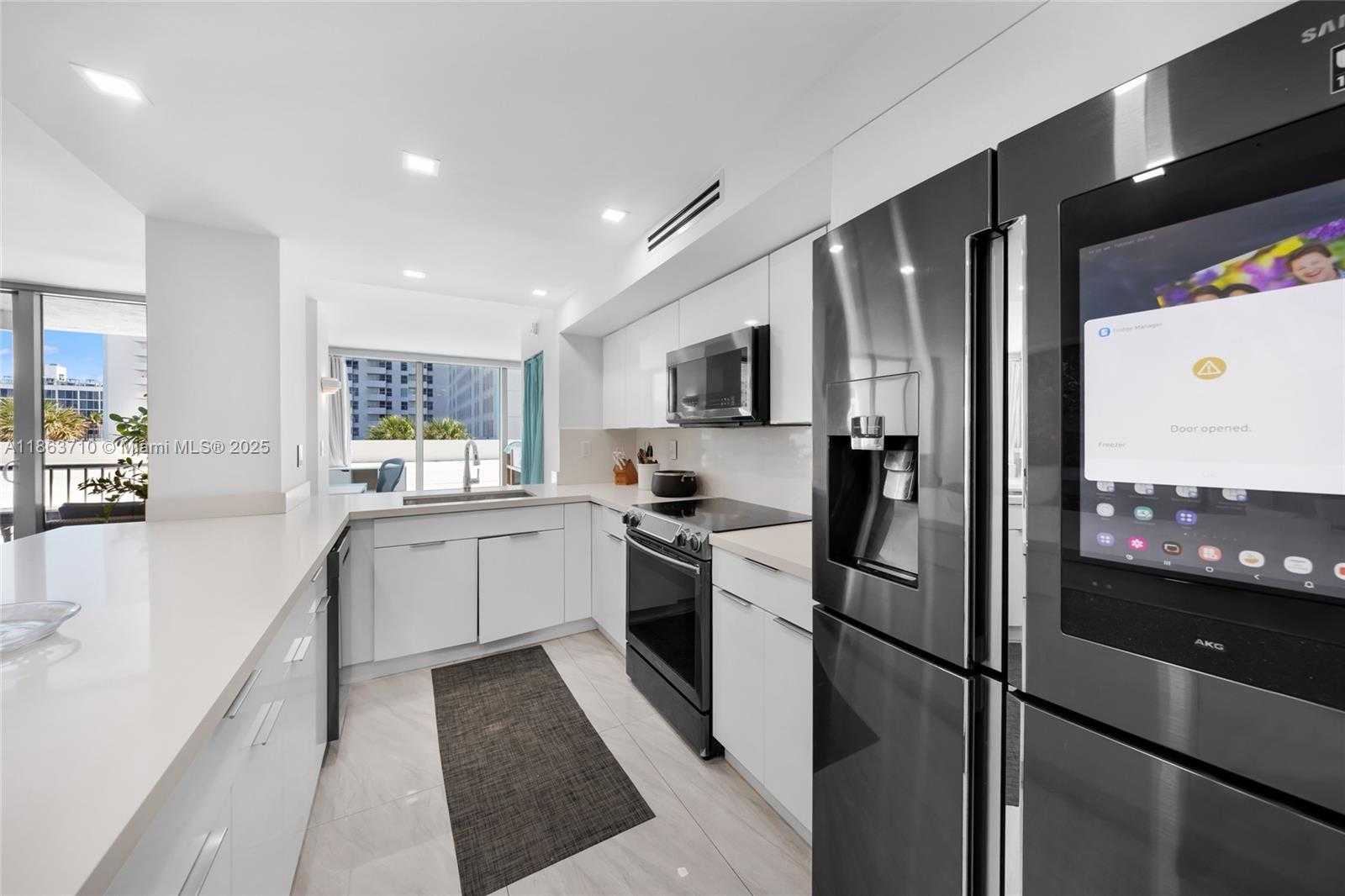 Small Image of 2655 COLLINS AVE #407, Miami Beach Number 26