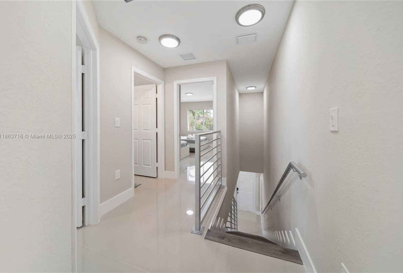 Small Image of 1183 NORTH EAST 111TH ST #1183, Miami Number 11
