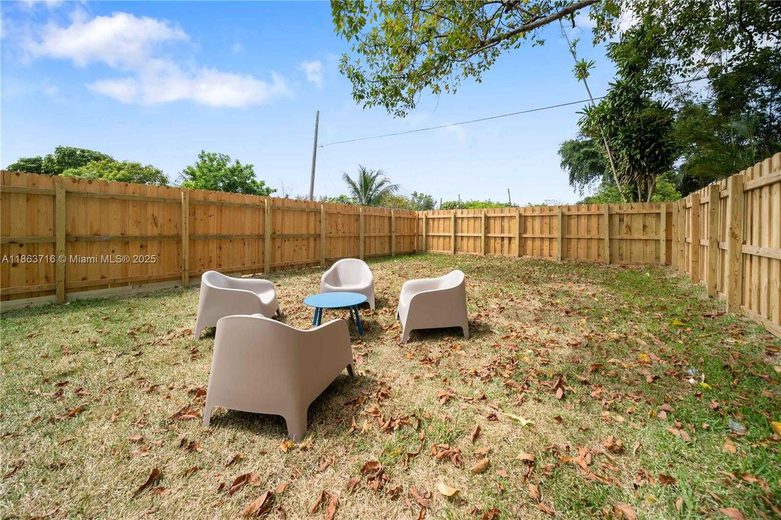 Small Image of 1183 NORTH EAST 111TH ST #1183, Miami Number 20