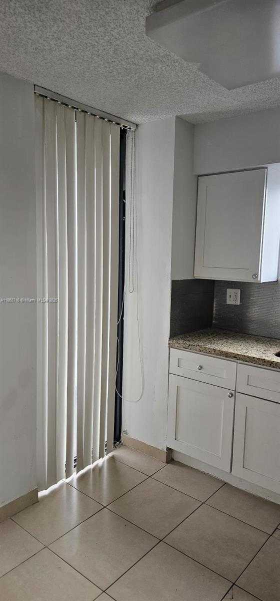 Small Image of 3300 NORTH EAST 192ND ST #1012, Aventura Number 2