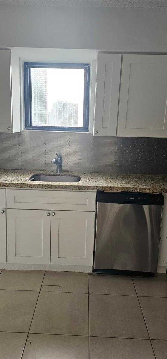 Small Image of 3300 NORTH EAST 192ND ST #1012, Aventura Number 3