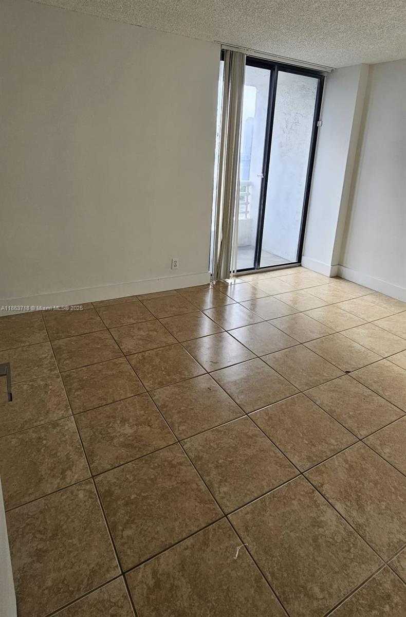 Small Image of 3300 NORTH EAST 192ND ST #1012, Aventura Number 8