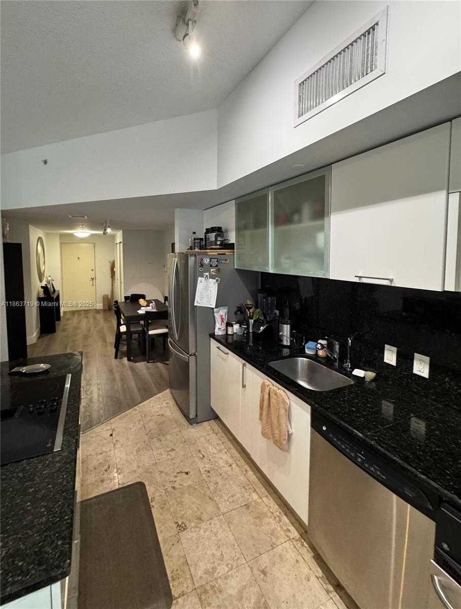 Small Image of 3339 VIRGINIA ST #121, Miami Number 10