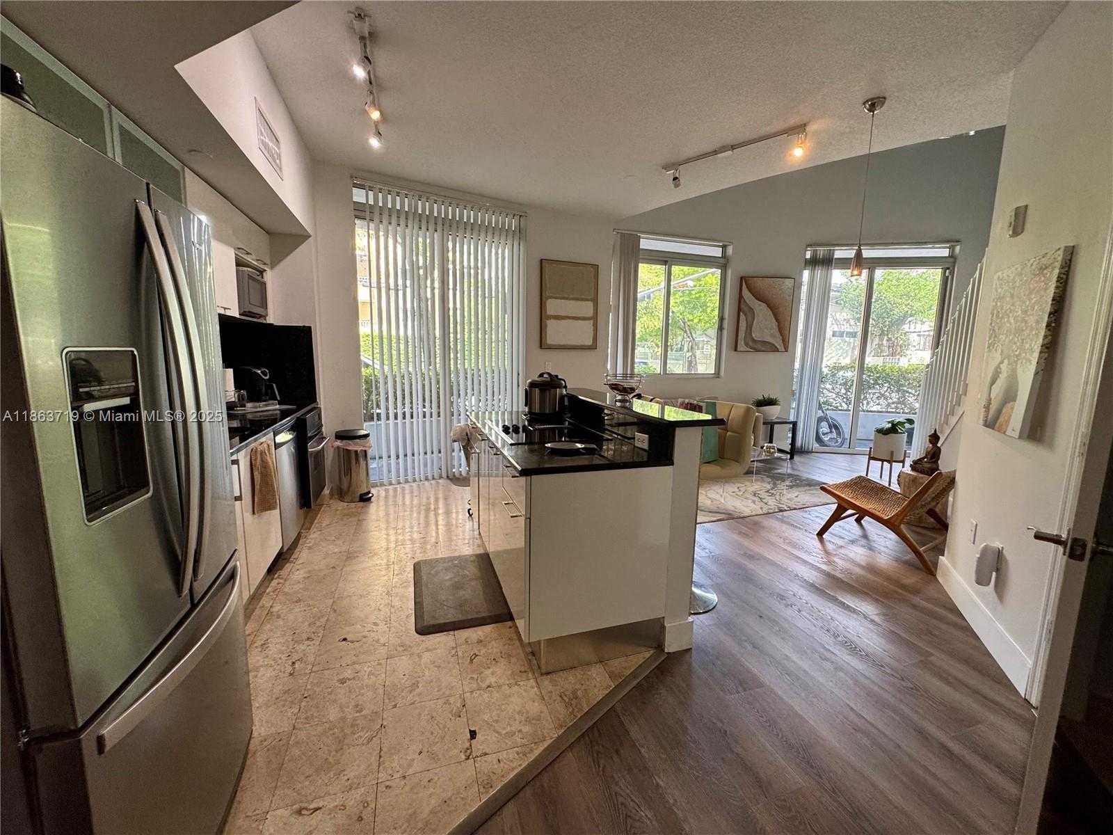 Small Image of 3339 VIRGINIA ST #121, Miami Number 11