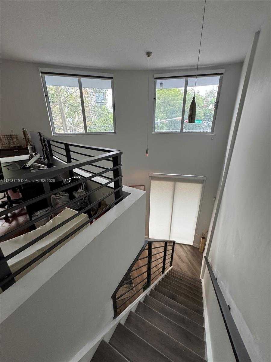 Small Image of 3339 VIRGINIA ST #121, Miami Number 8