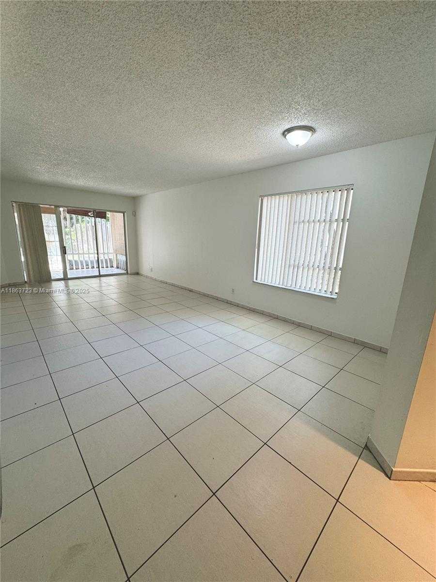 Small Image of 9500 SOUTH WEST 140TH CT #9500, Miami Number 14