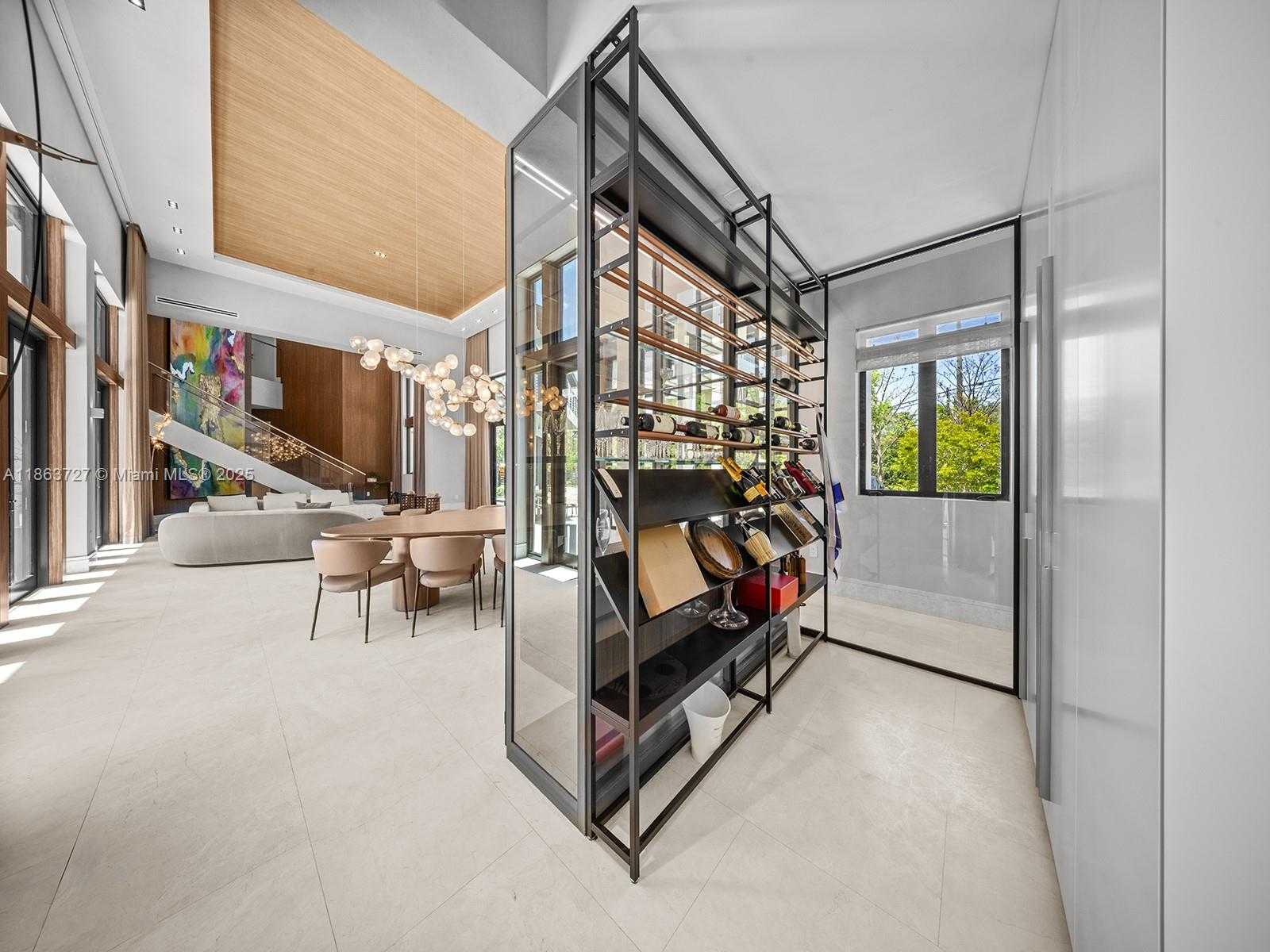 Small Image of 5700 SOUTH WEST 91ST ST, Pinecrest Number 3