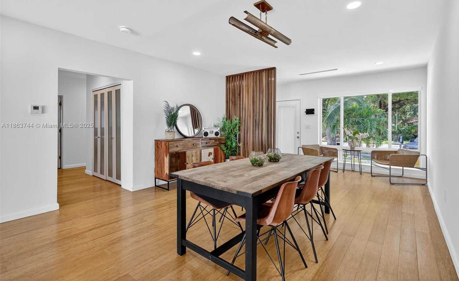 Small Image of 2095 KEYSTONE BLVD #2095, North Miami Number 11