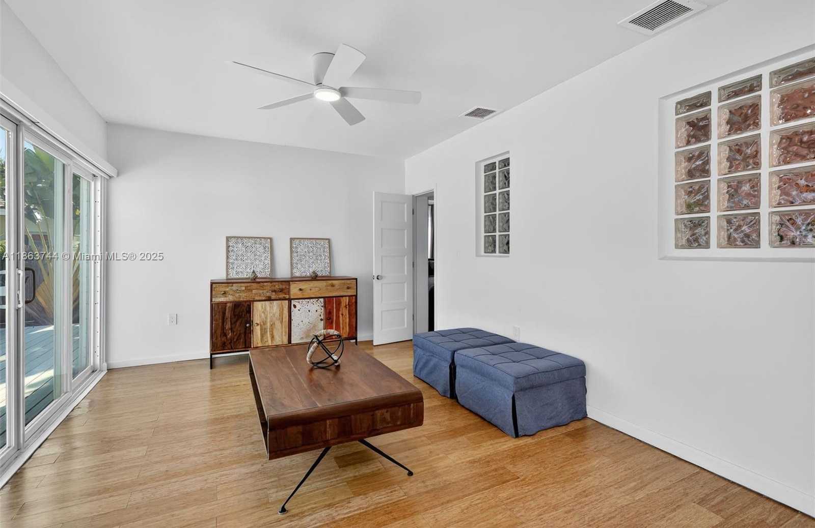Small Image of 2095 KEYSTONE BLVD #2095, North Miami Number 17