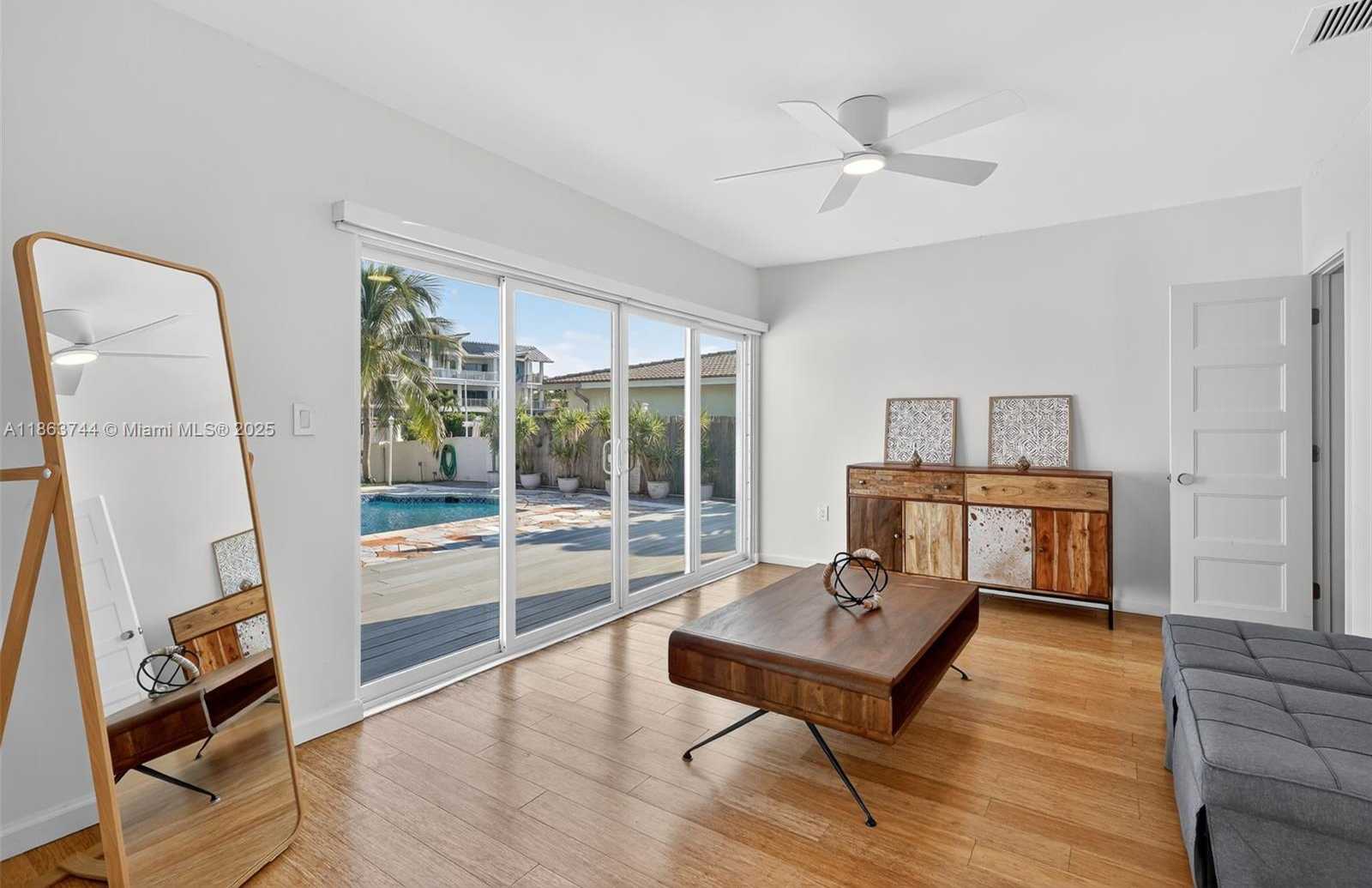 Small Image of 2095 KEYSTONE BLVD #2095, North Miami Number 18