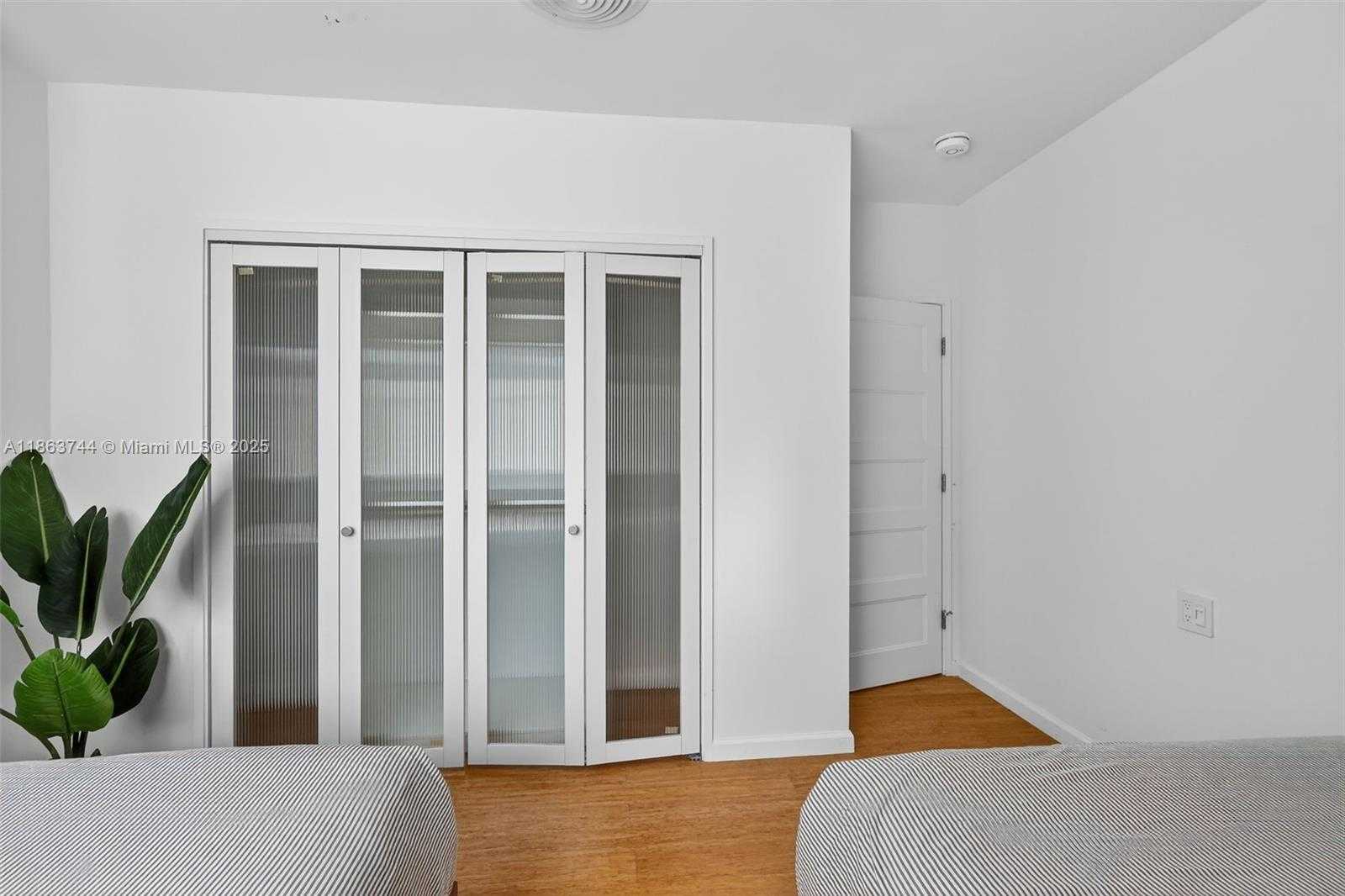 Small Image of 2095 KEYSTONE BLVD #2095, North Miami Number 28