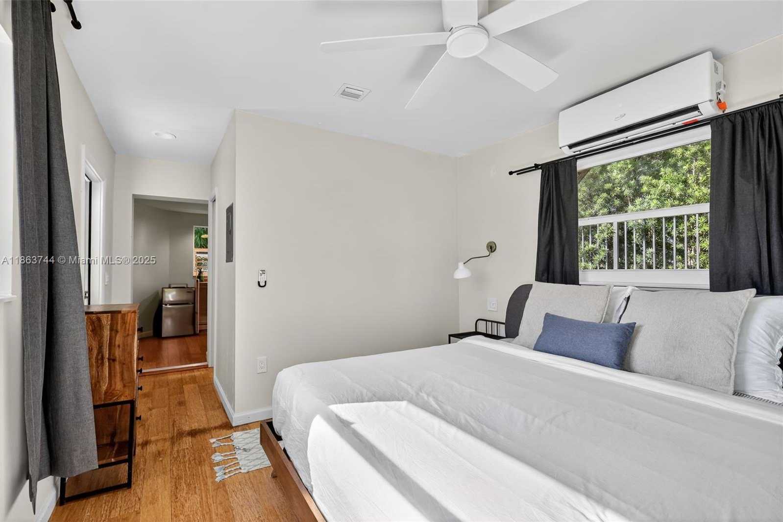 Small Image of 2095 KEYSTONE BLVD #2095, North Miami Number 34