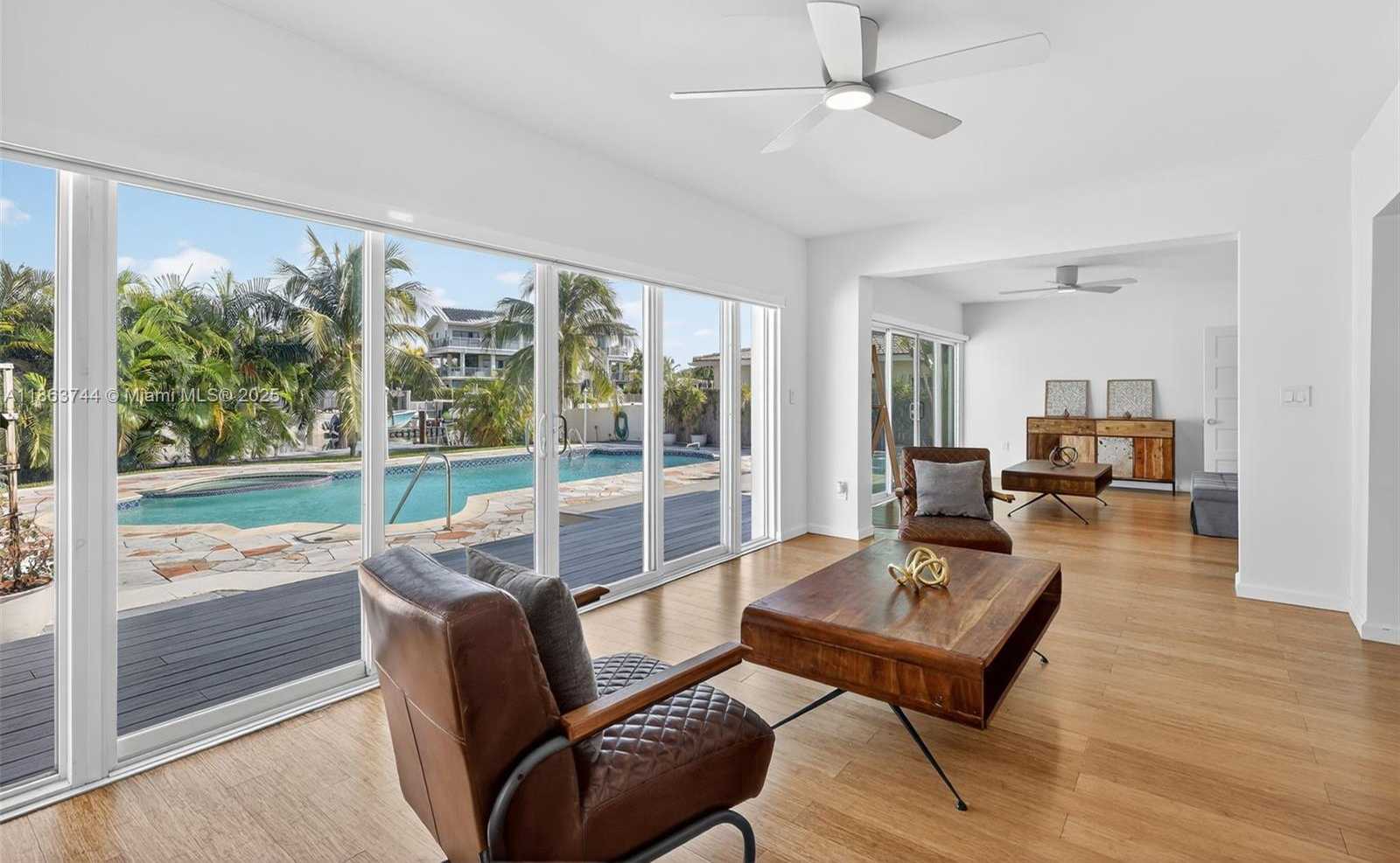Small Image of 2095 KEYSTONE BLVD #2095, North Miami Number 4