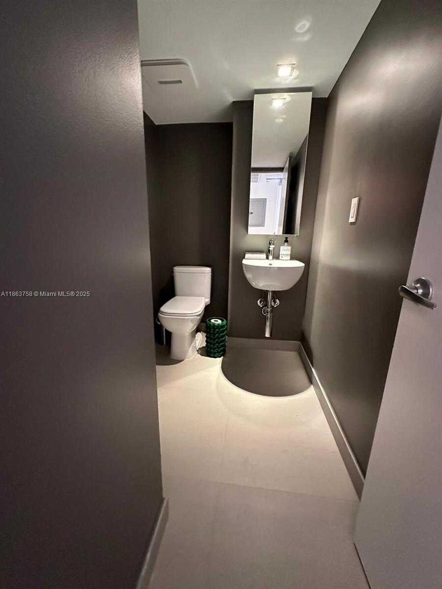Small Image of 10275 COLLINS AVE #714, Bal Harbour Number 10