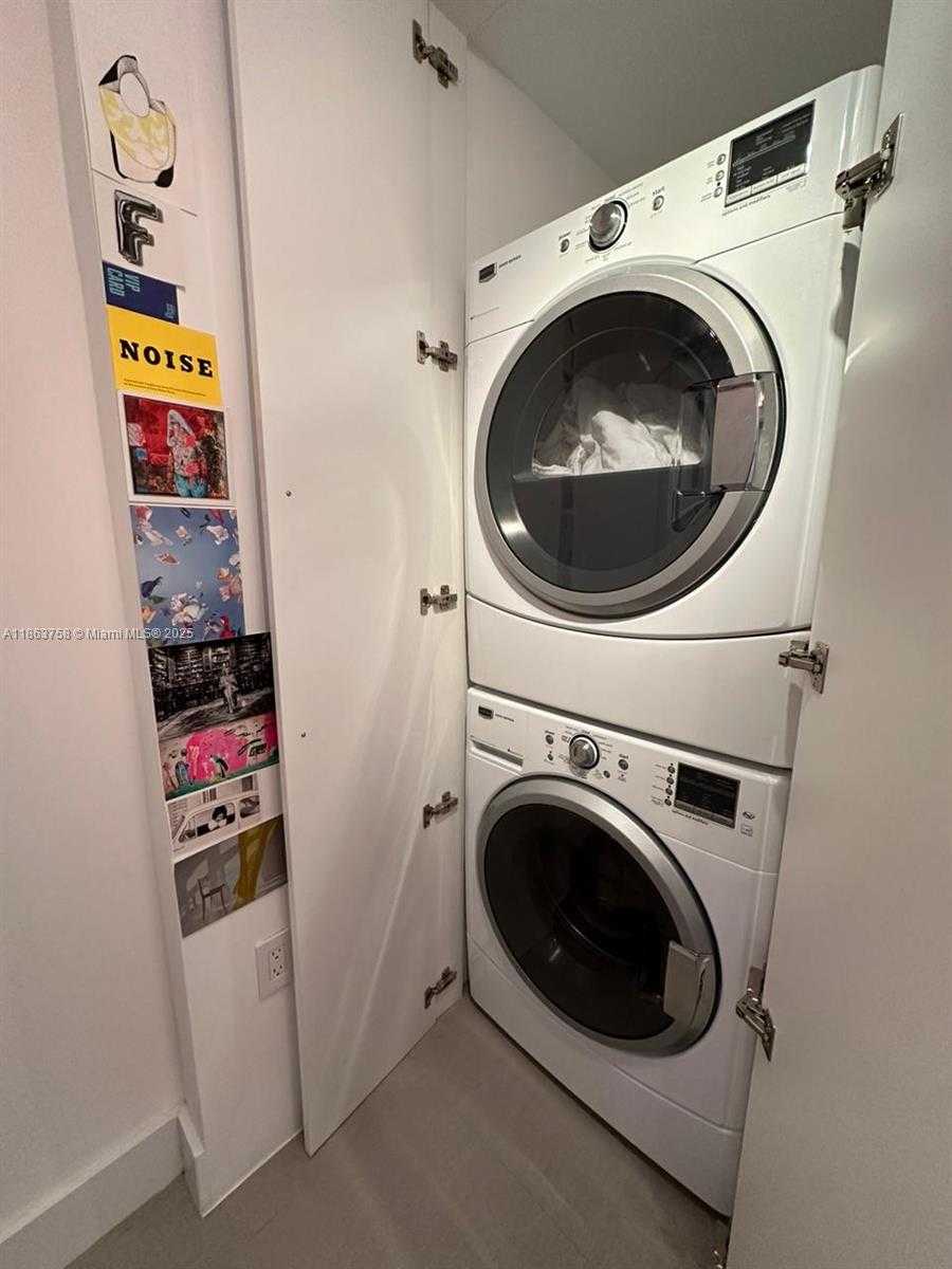 Small Image of 10275 COLLINS AVE #714, Bal Harbour Number 12