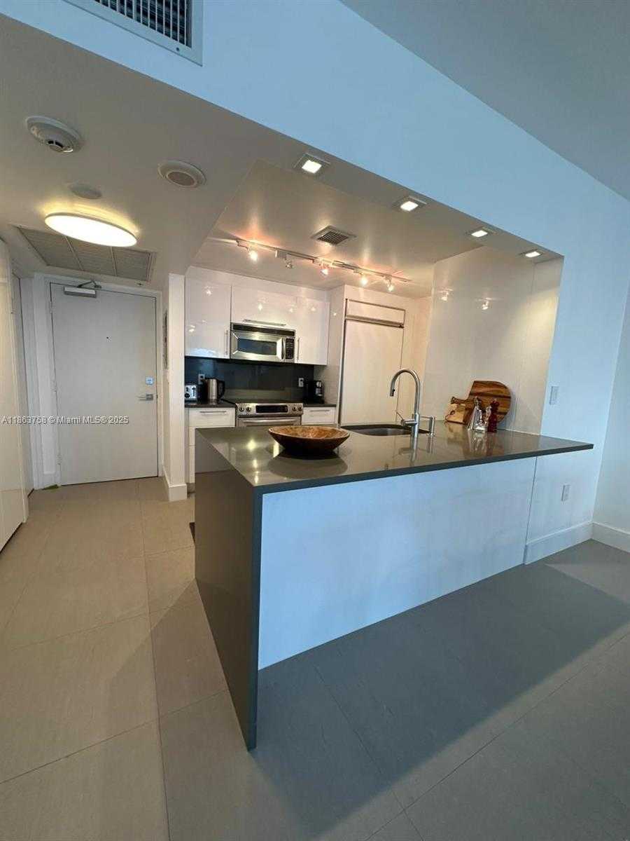 Small Image of 10275 COLLINS AVE #714, Bal Harbour Number 5
