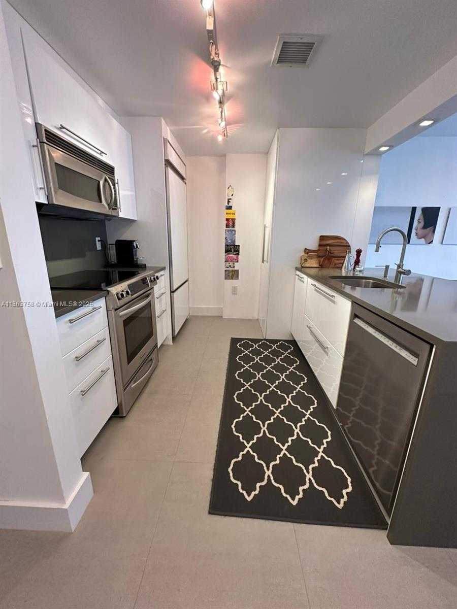 Small Image of 10275 COLLINS AVE #714, Bal Harbour Number 6