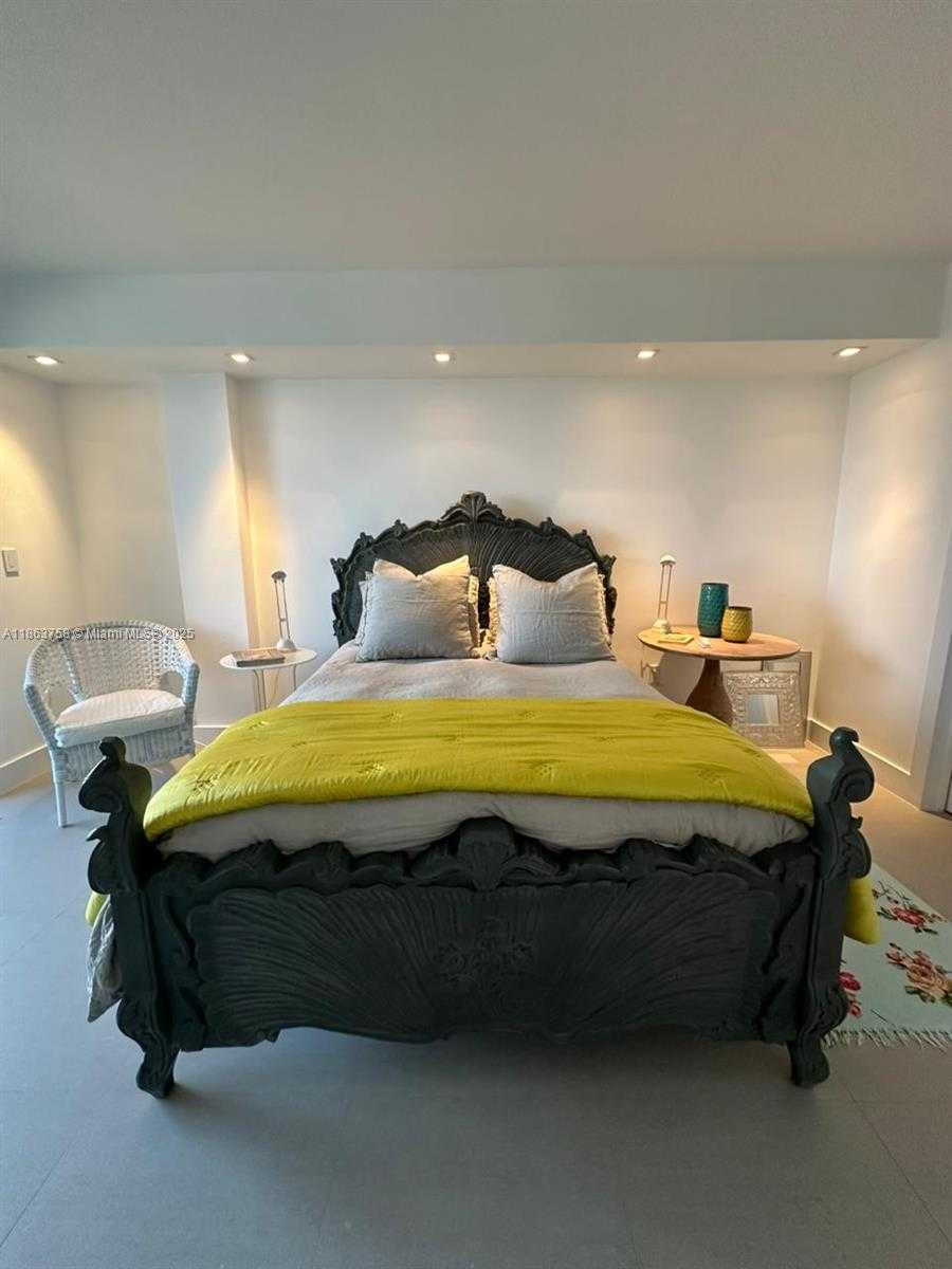 Small Image of 10275 COLLINS AVE #714, Bal Harbour Number 8