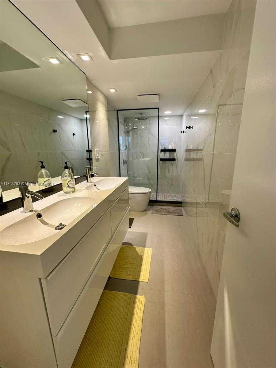 Small Image of 10275 COLLINS AVE #714, Bal Harbour Number 9
