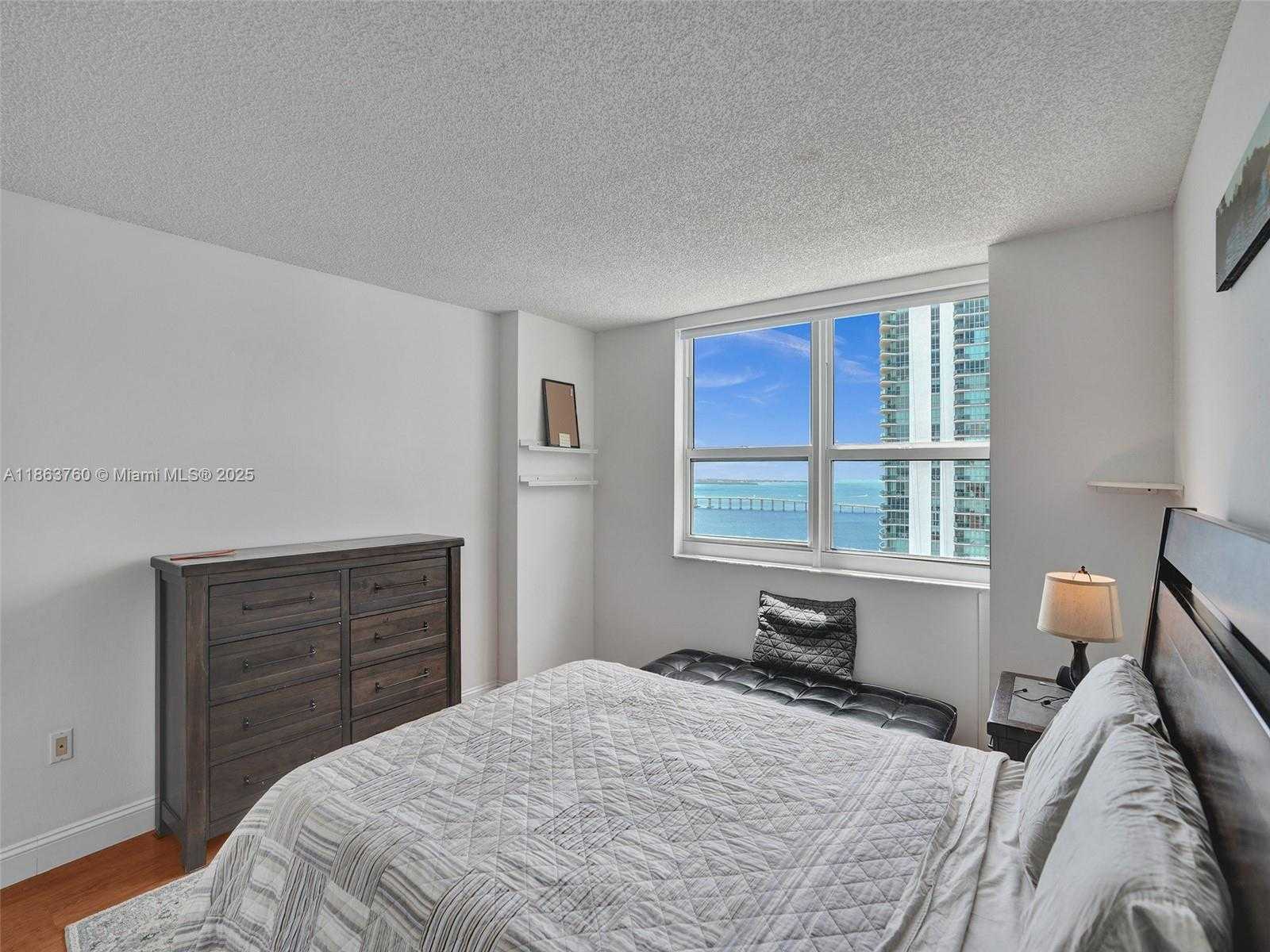 Small Image of 1155 BRICKELL BAY DR #3203, Miami Number 17