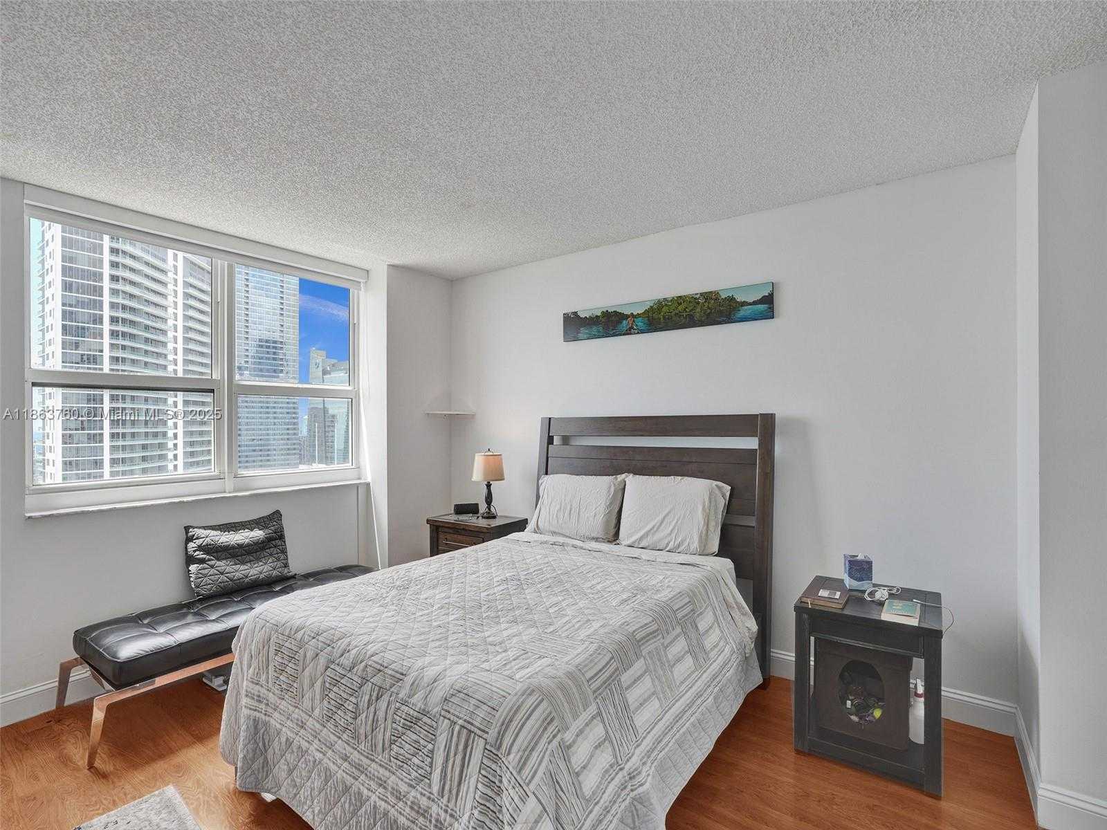 Small Image of 1155 BRICKELL BAY DR #3203, Miami Number 29