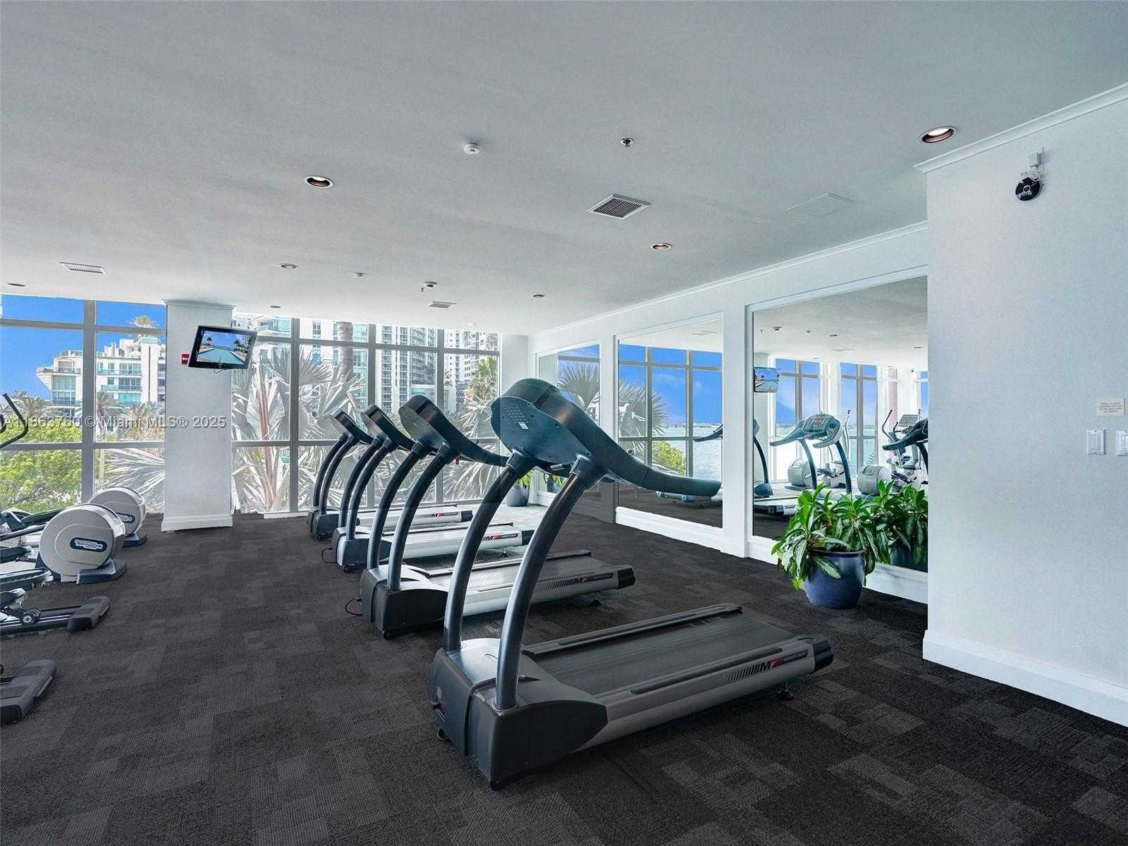 Small Image of 1155 BRICKELL BAY DR #3203, Miami Number 32
