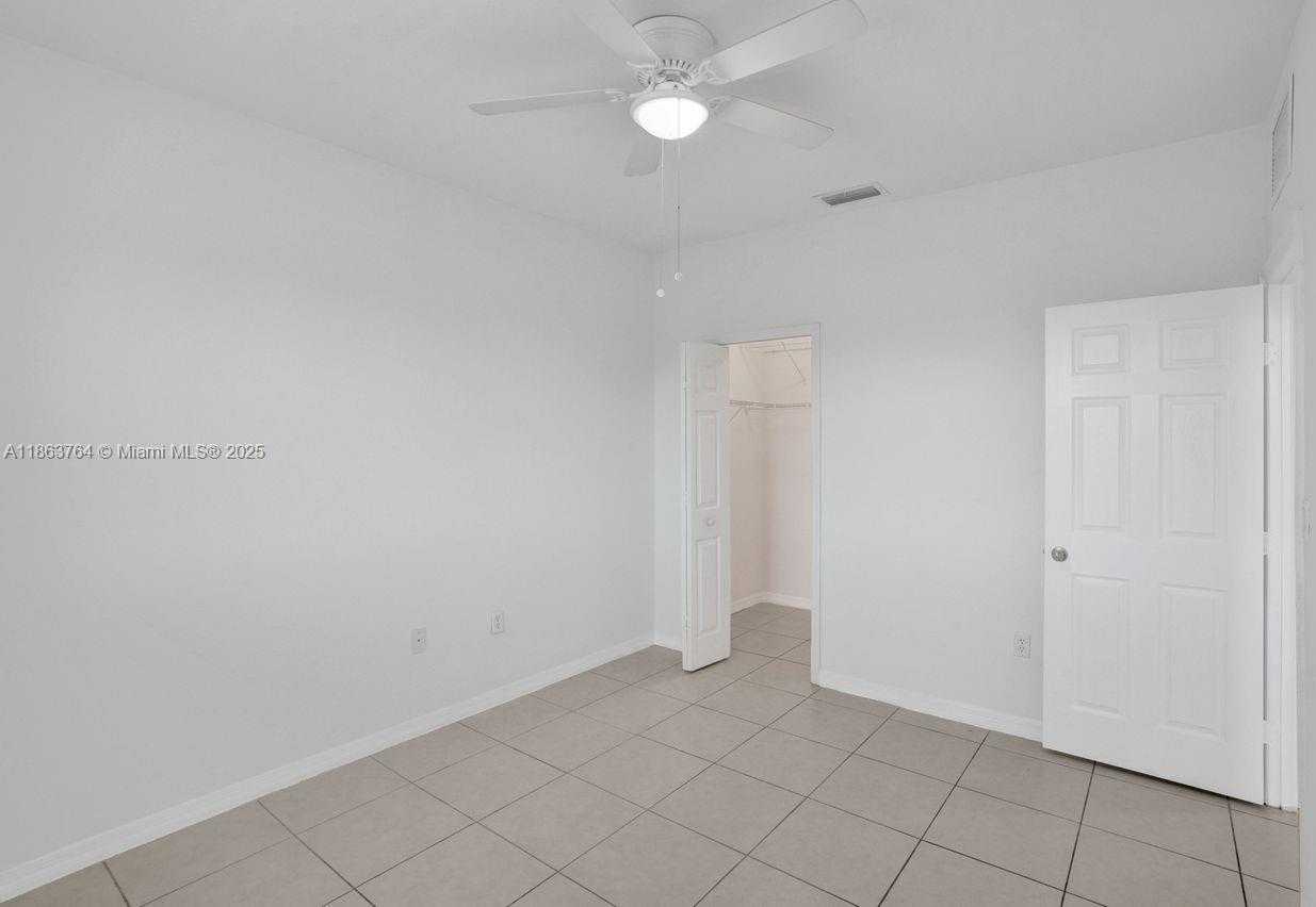 Small Image of 4417 NORTH WEST 113TH PL #4417, Doral Number 33