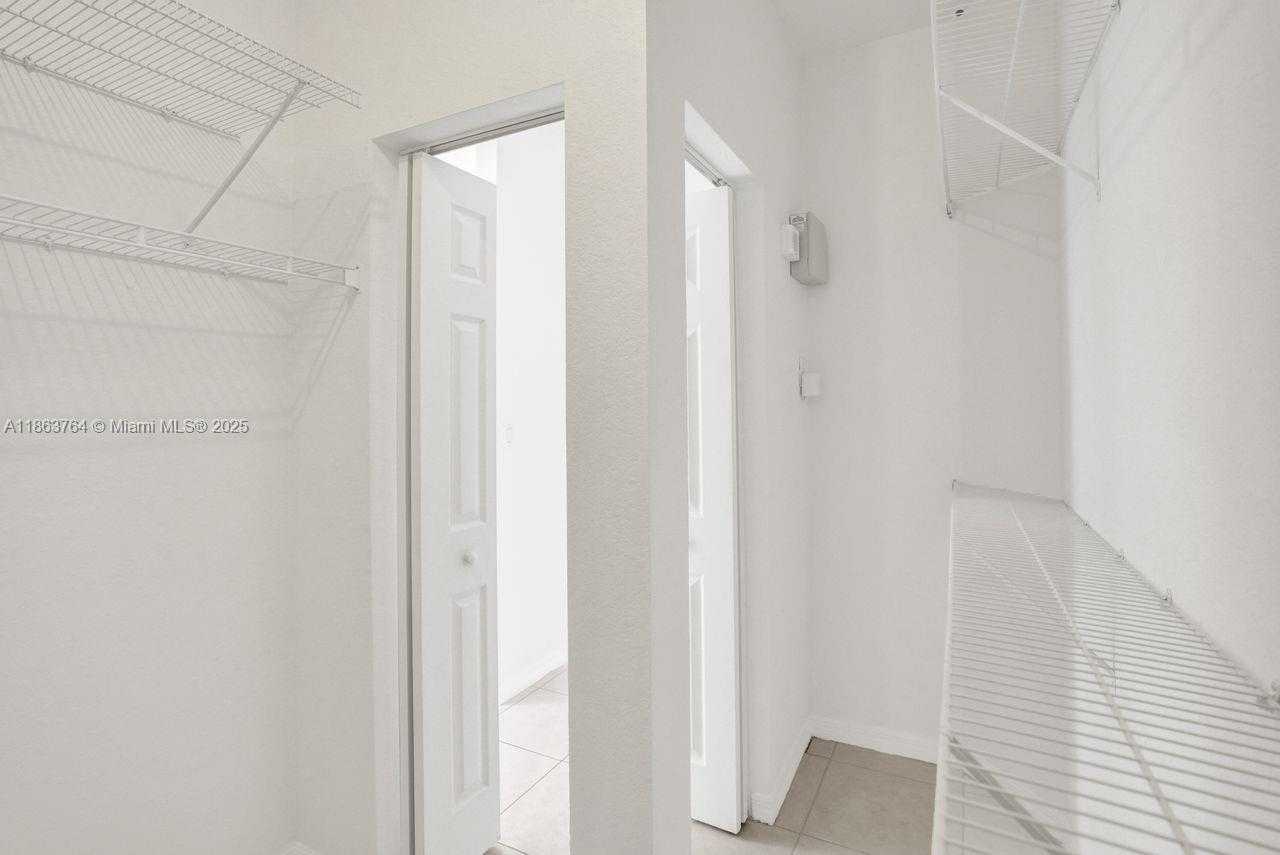 Small Image of 4417 NORTH WEST 113TH PL #4417, Doral Number 48