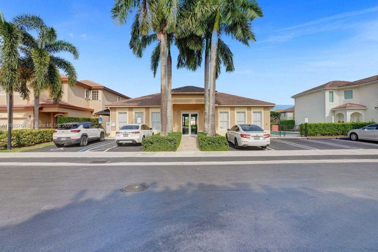 Small Image of 4417 NORTH WEST 113TH PL #4417, Doral Number 53