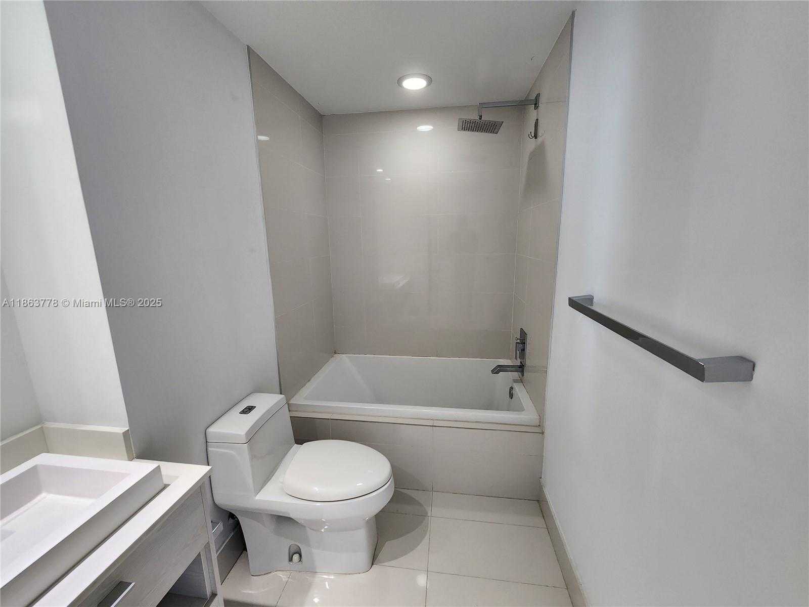 Small Image of 55 SOUTH WEST 9TH ST #3202, Miami Number 15