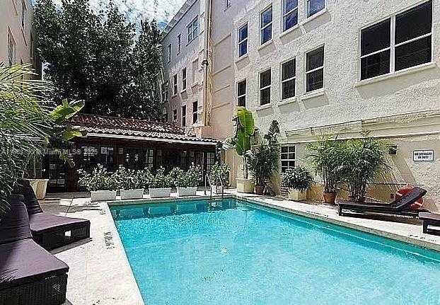 Small Image of 100 COLLINS AVE #208, Miami Beach Number 6