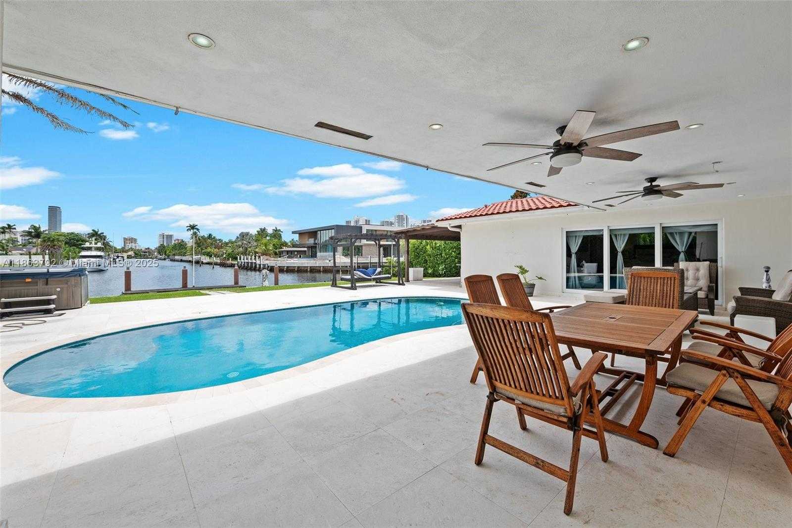 Small Image of 649 LAYNE BLVD, Hallandale Beach Number 10