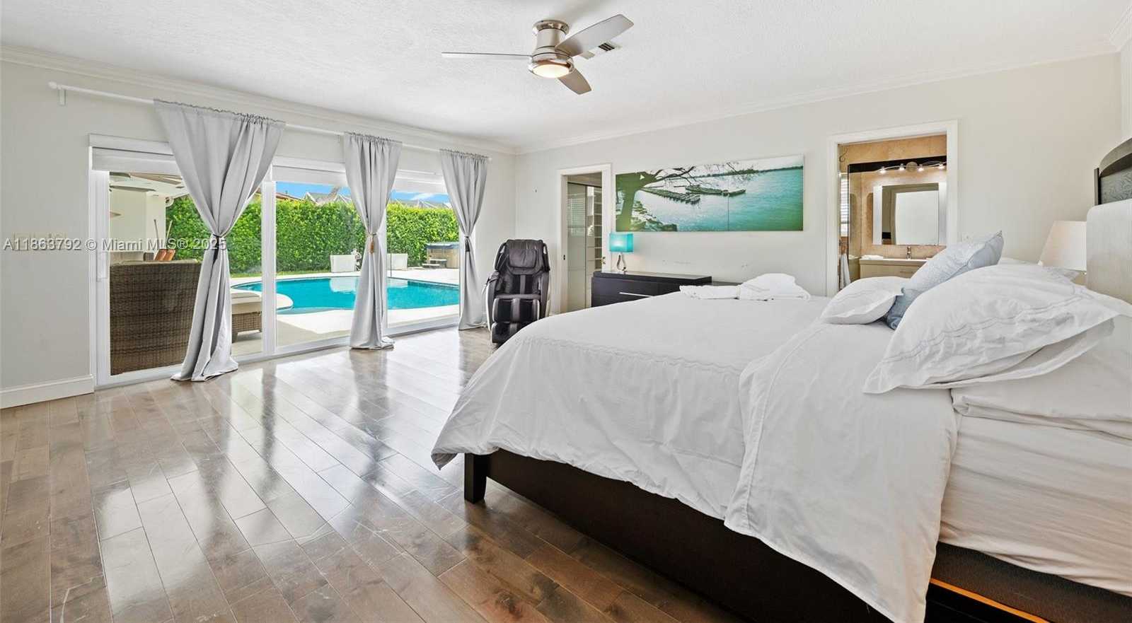 Small Image of 649 LAYNE BLVD, Hallandale Beach Number 15