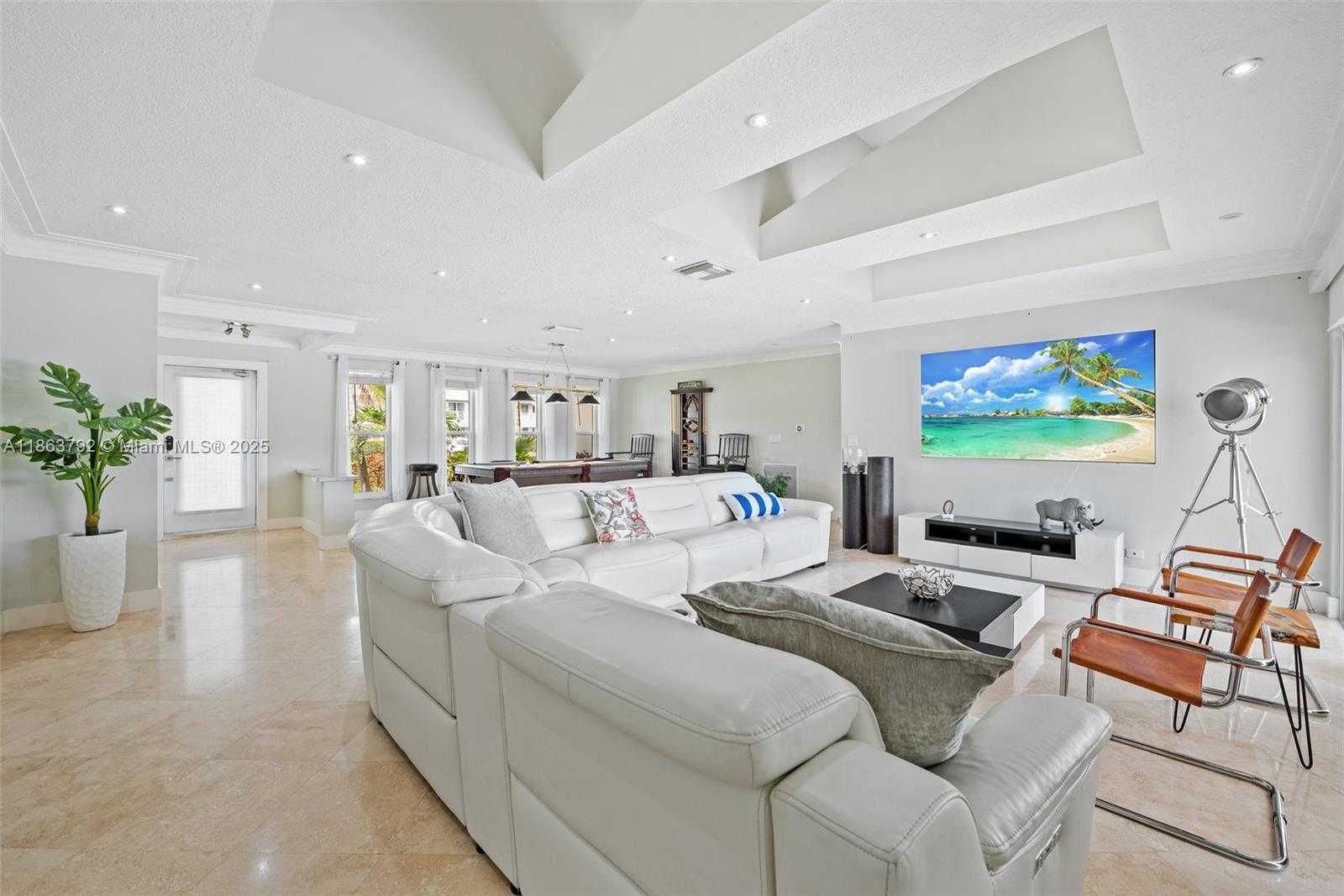 Small Image of 649 LAYNE BLVD, Hallandale Beach Number 21
