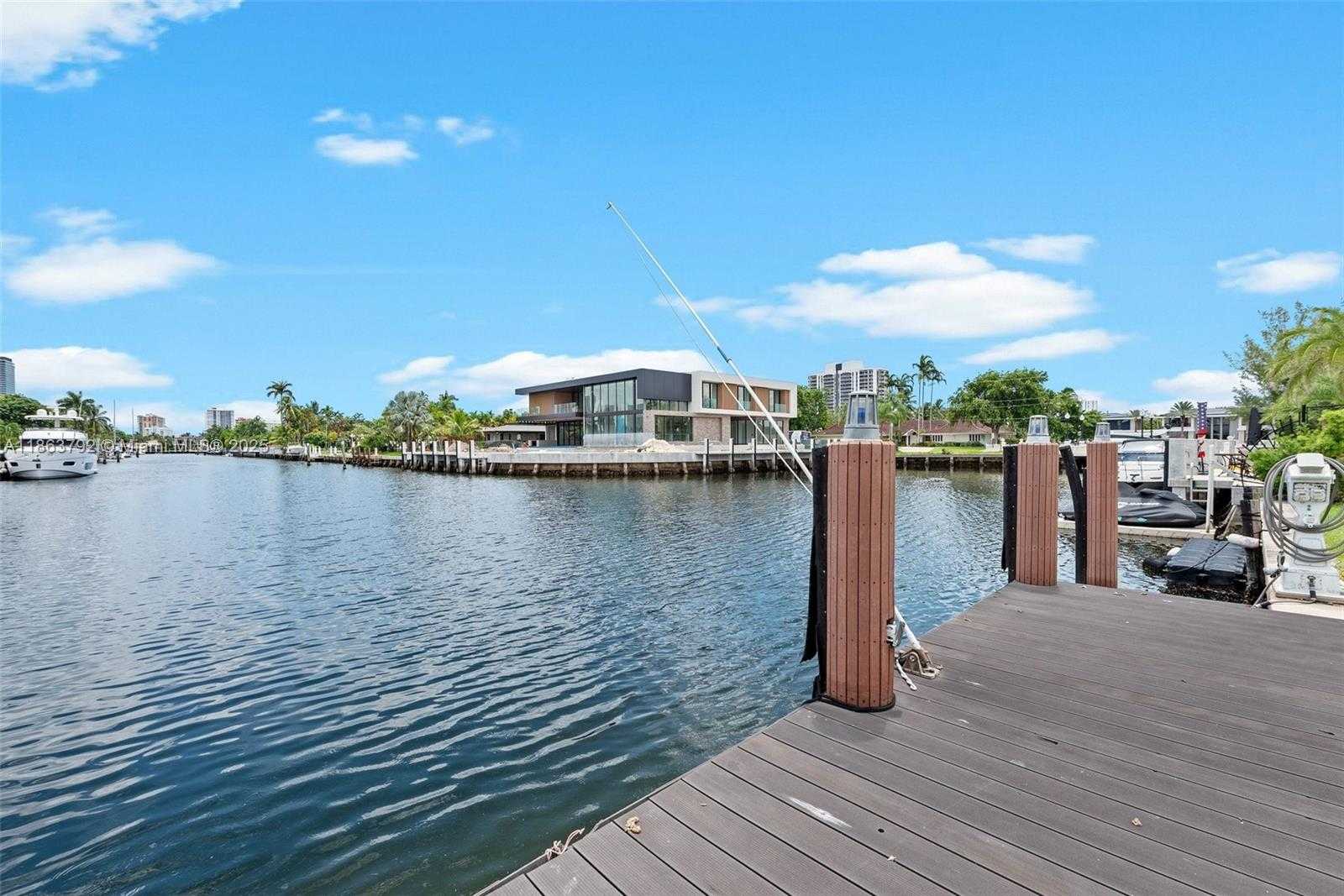 Small Image of 649 LAYNE BLVD, Hallandale Beach Number 5