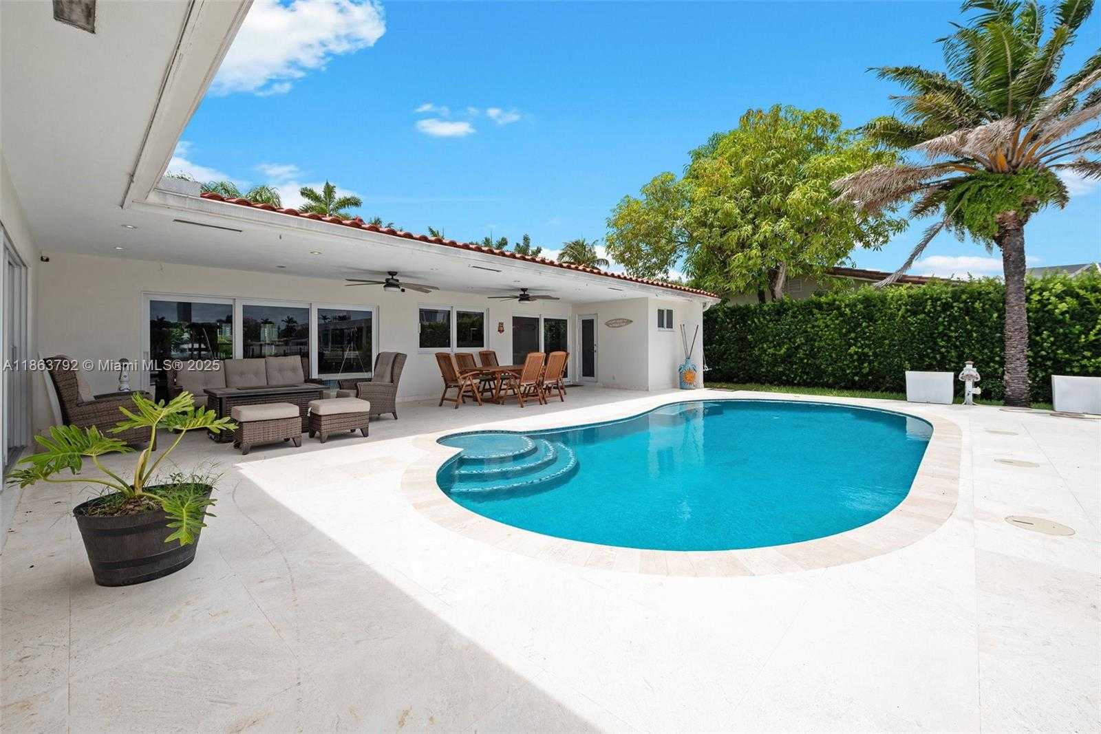 Small Image of 649 LAYNE BLVD, Hallandale Beach Number 8