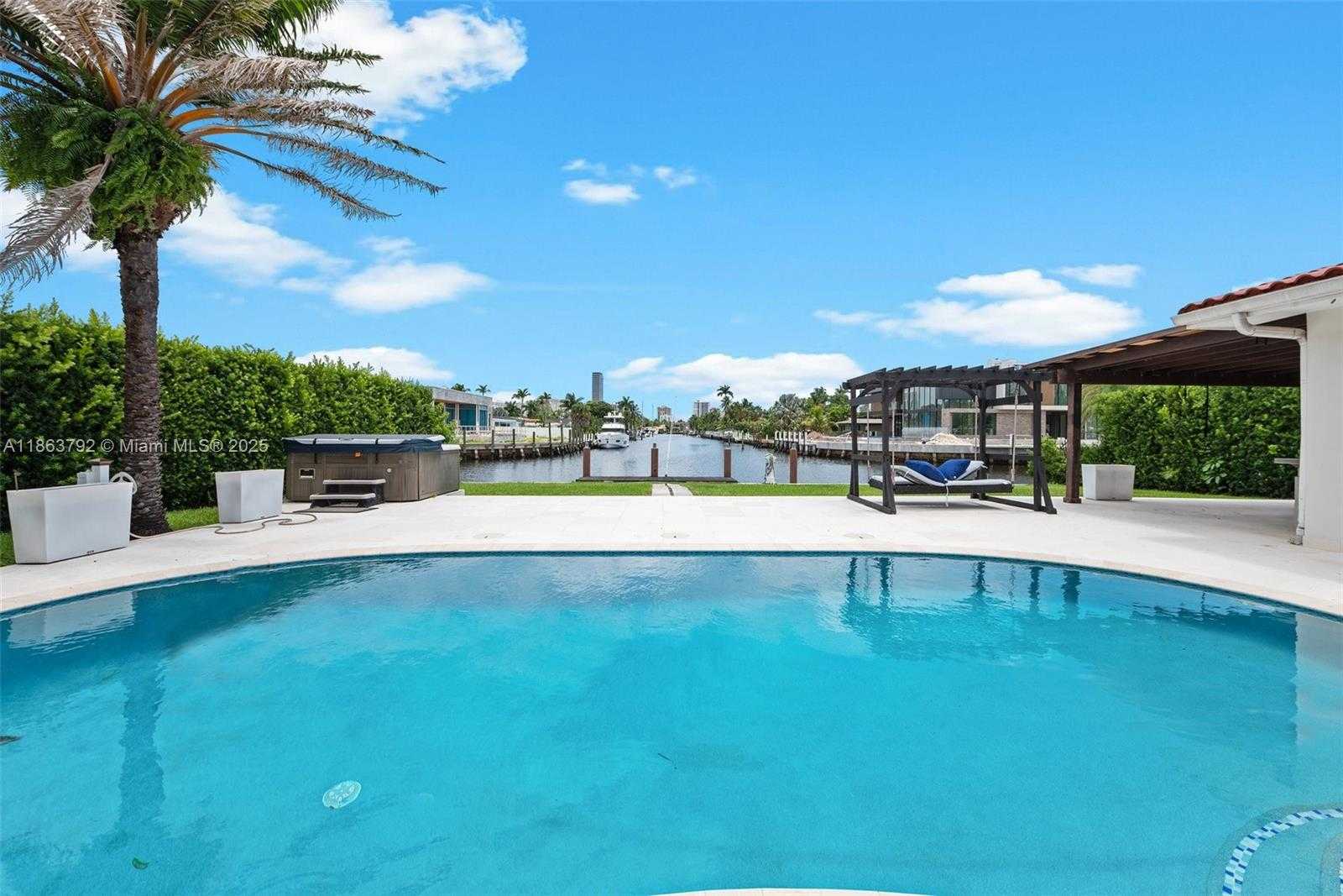 Small Image of 649 LAYNE BLVD, Hallandale Beach Number 9