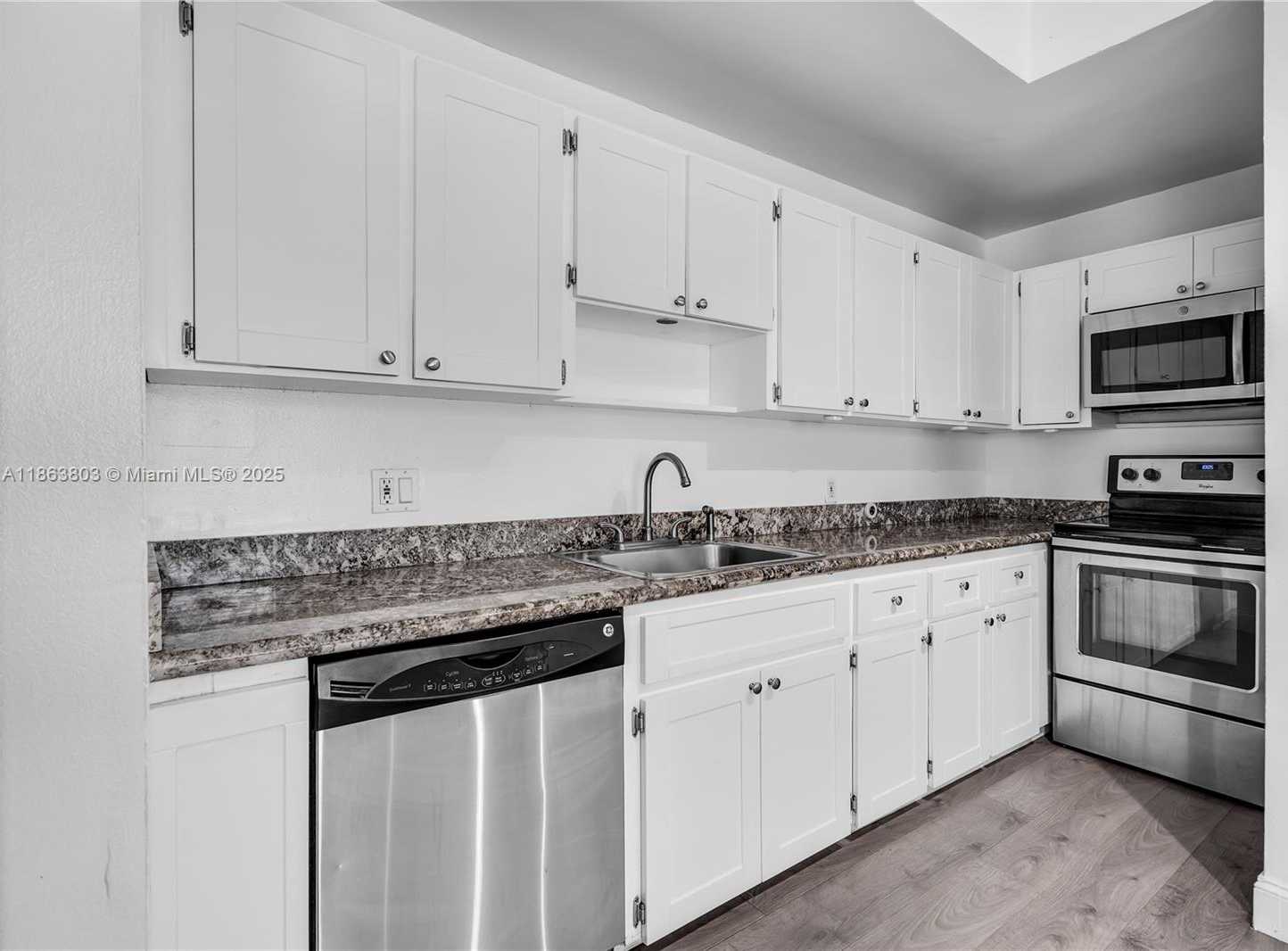 Small Image of 737 JEFFERSON AVE #102, Miami Beach Number 11