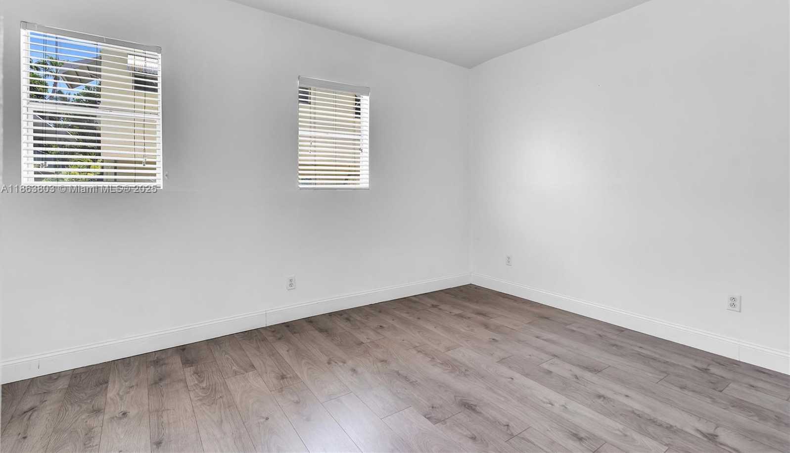 Small Image of 737 JEFFERSON AVE #102, Miami Beach Number 12