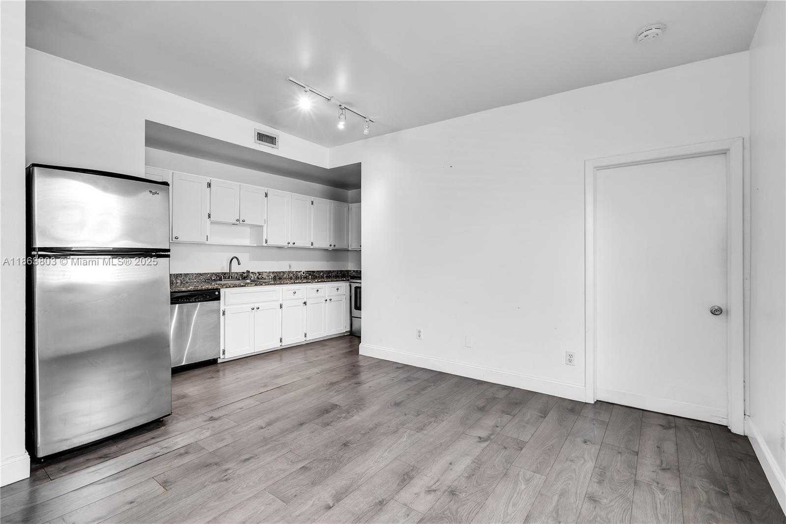 Small Image of 737 JEFFERSON AVE #102, Miami Beach Number 9