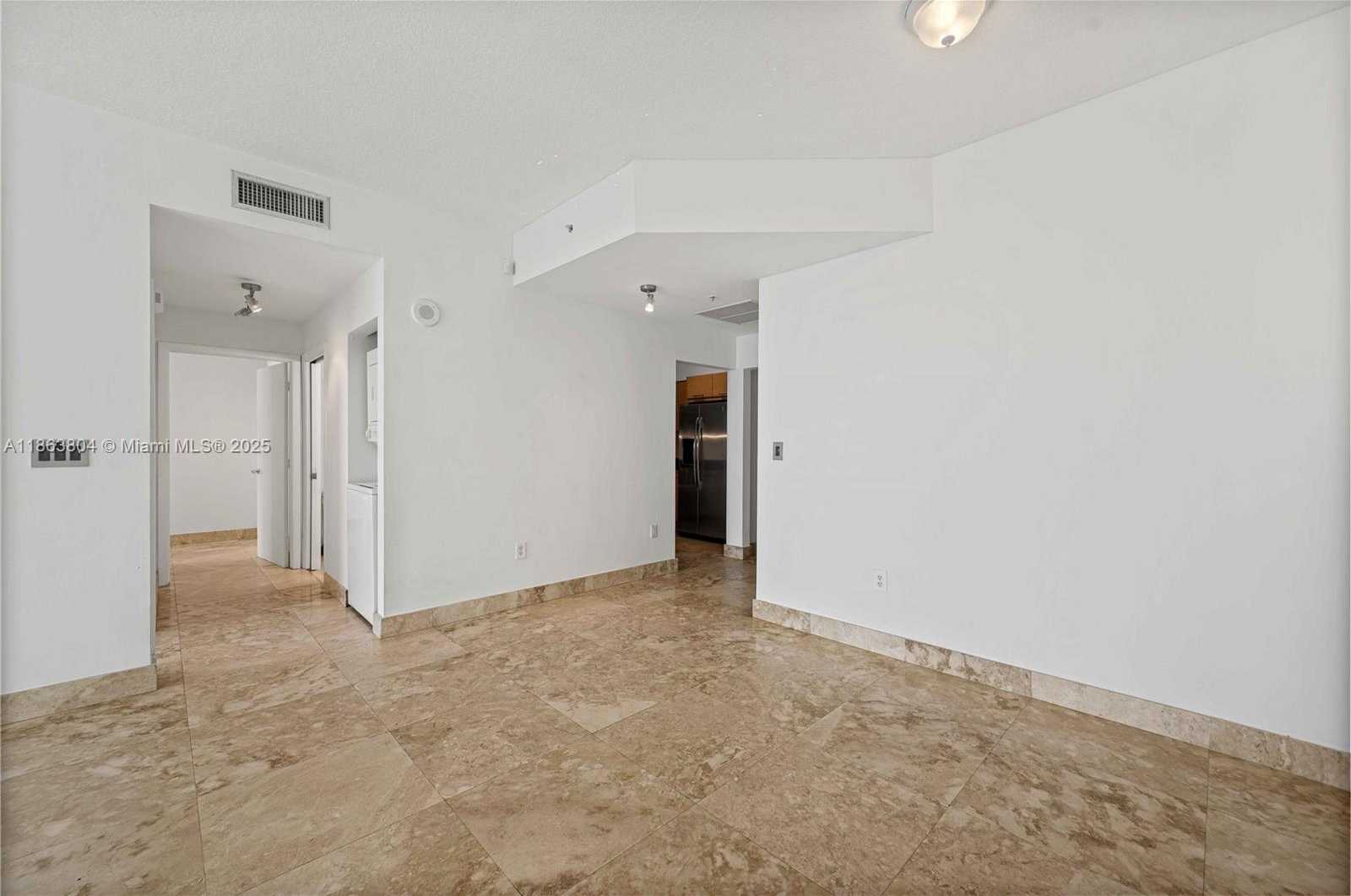 Small Image of 31 SOUTH EAST 5TH ST #3414, Miami Number 12