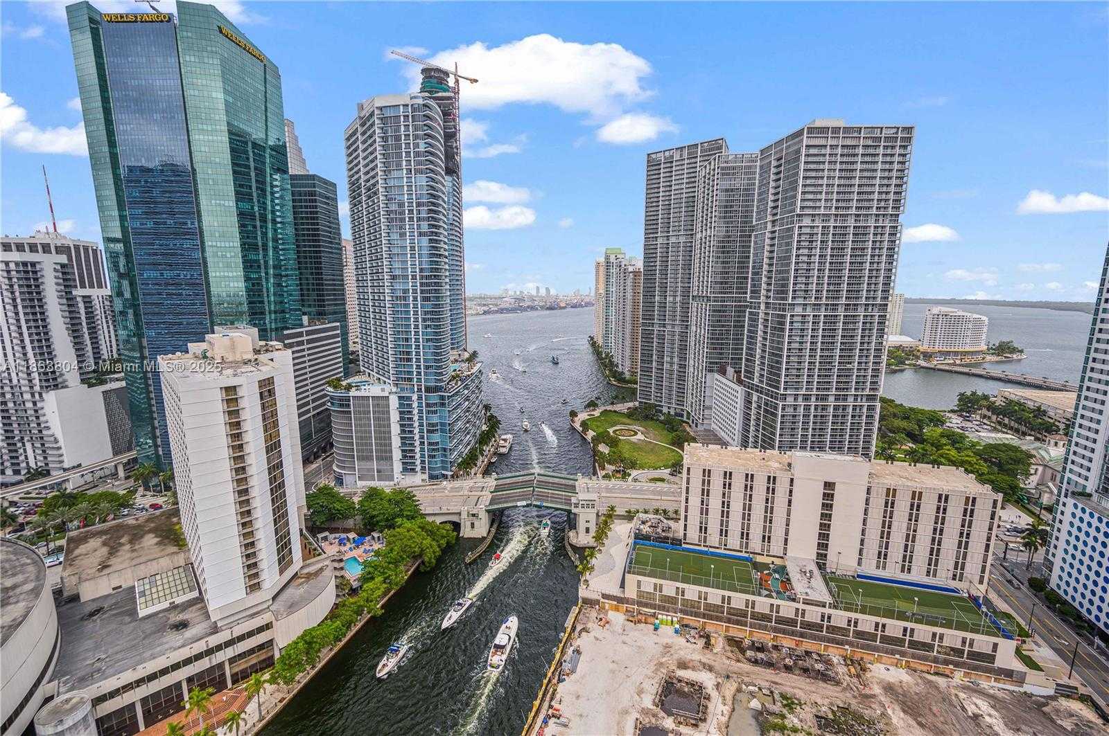 Small Image of 31 SOUTH EAST 5TH ST #3414, Miami Number 2