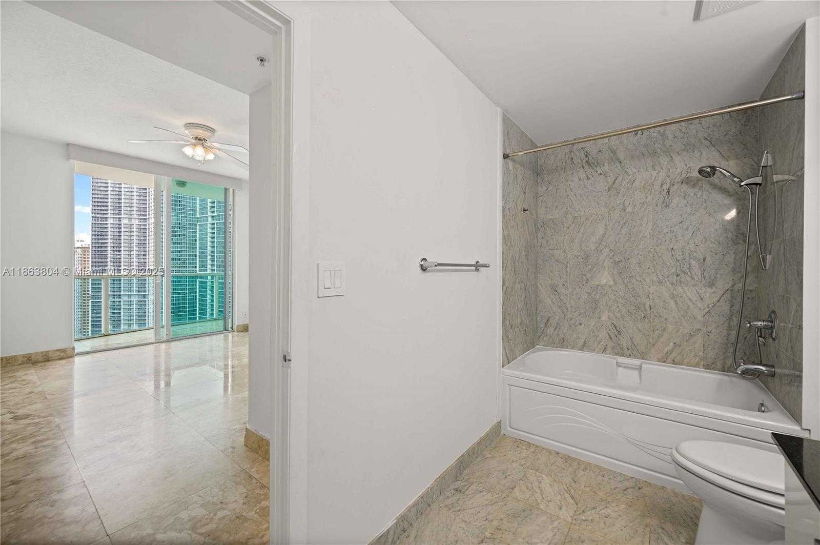 Small Image of 31 SOUTH EAST 5TH ST #3414, Miami Number 20