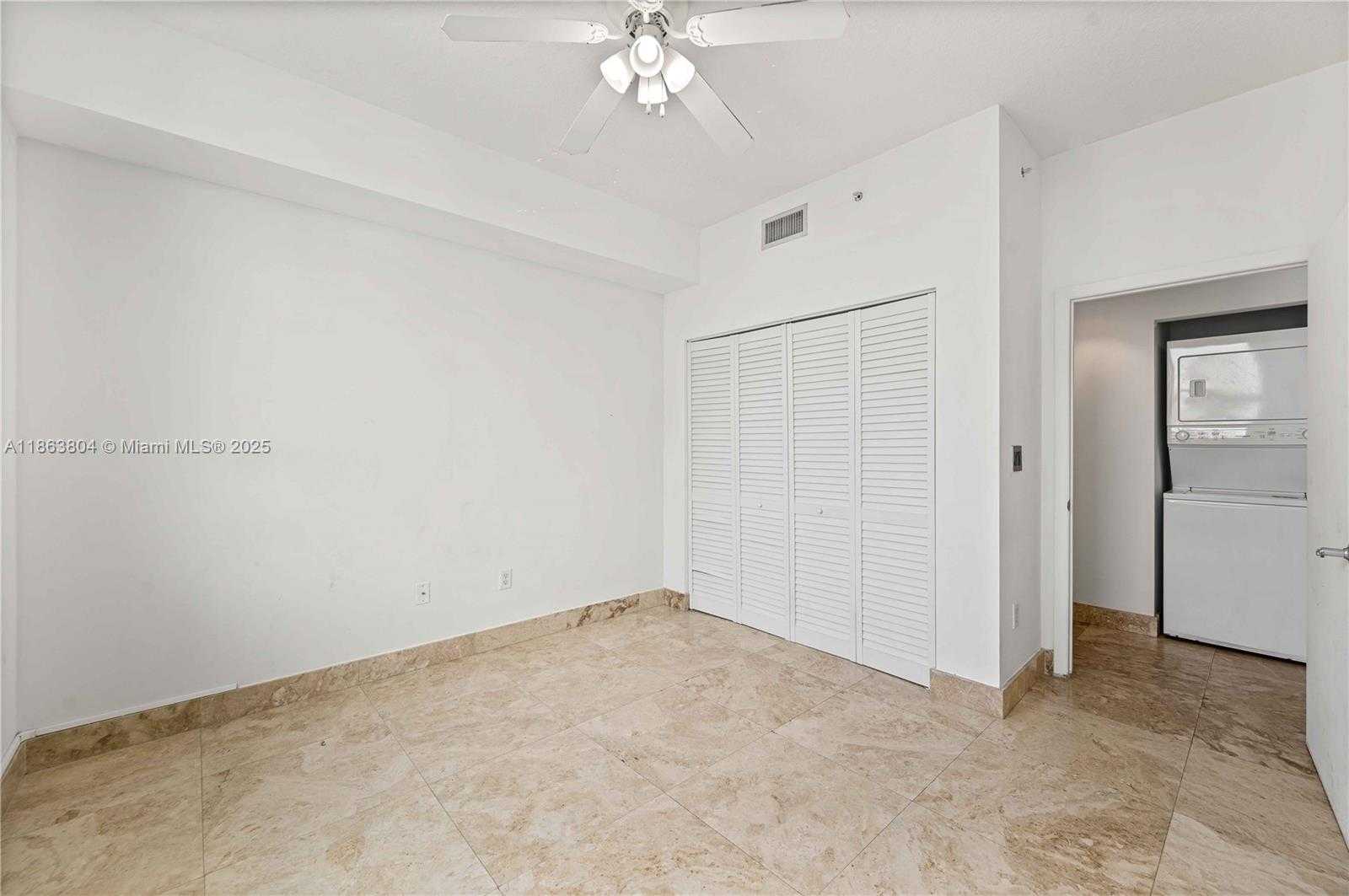 Small Image of 31 SOUTH EAST 5TH ST #3414, Miami Number 23