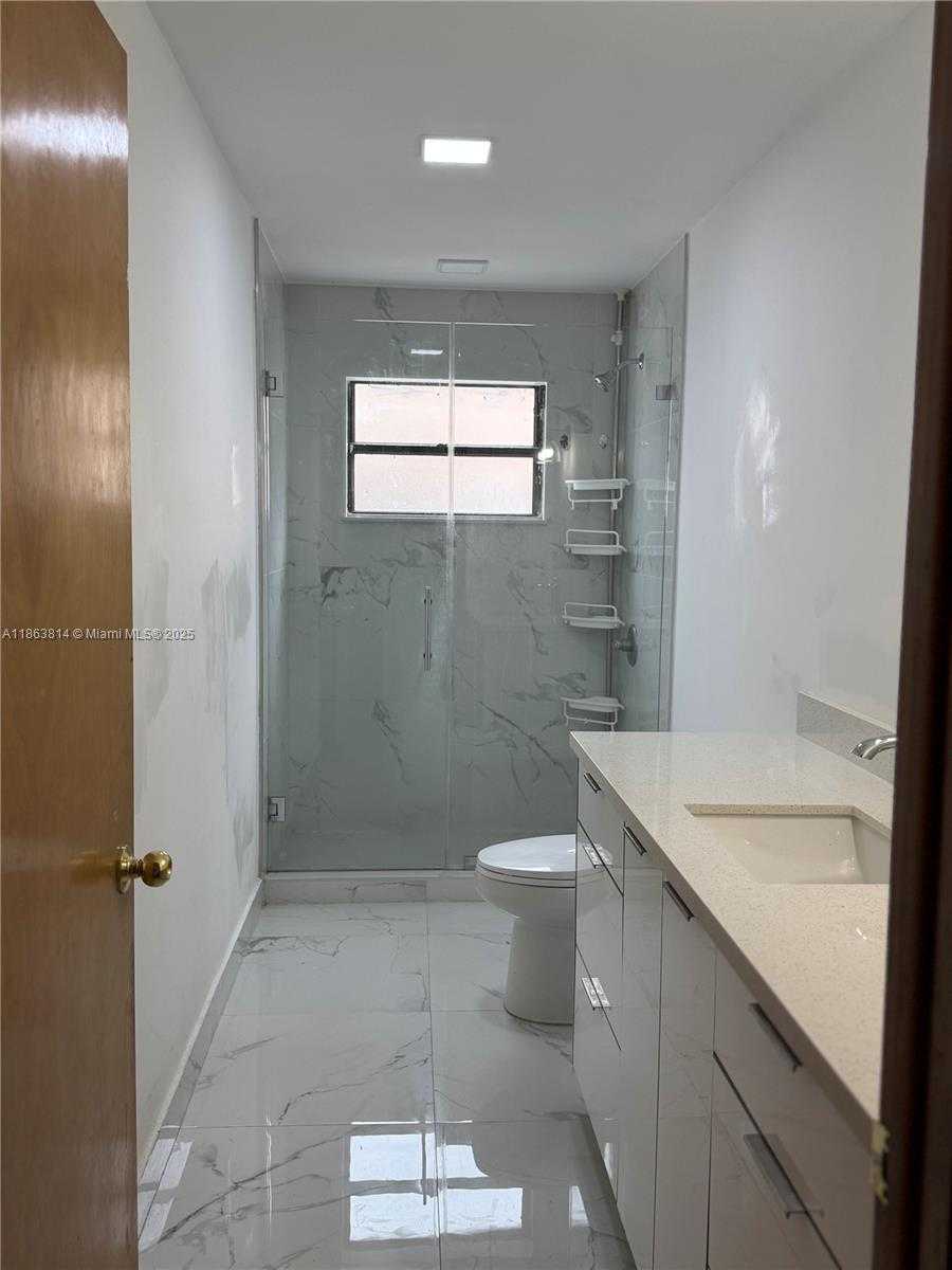 Small Image of 3010 SOUTH WEST 132ND AVE, Miami Number 10